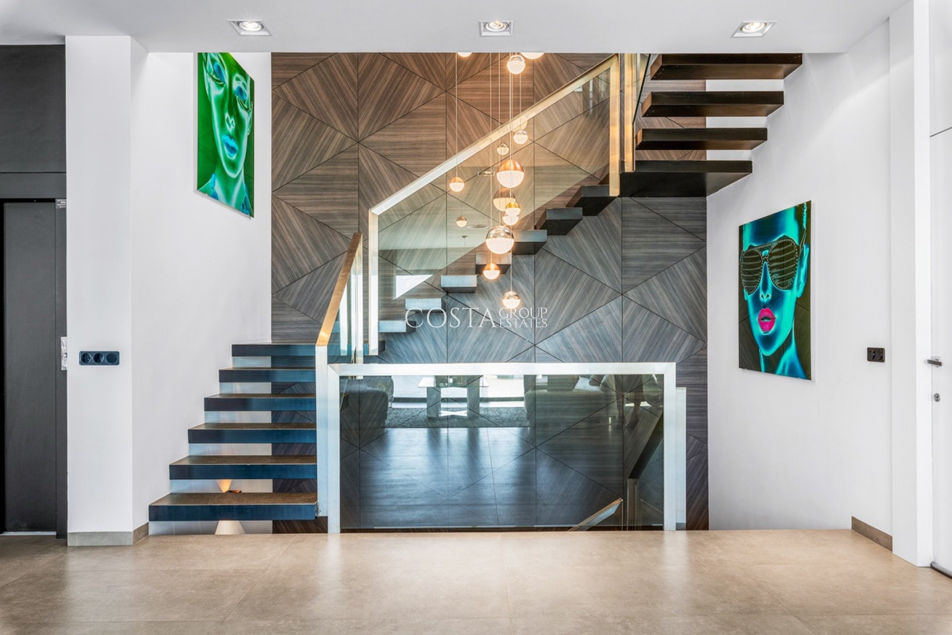 Herverkoop - Villa -
Orihuela Costa - Cabo Roig