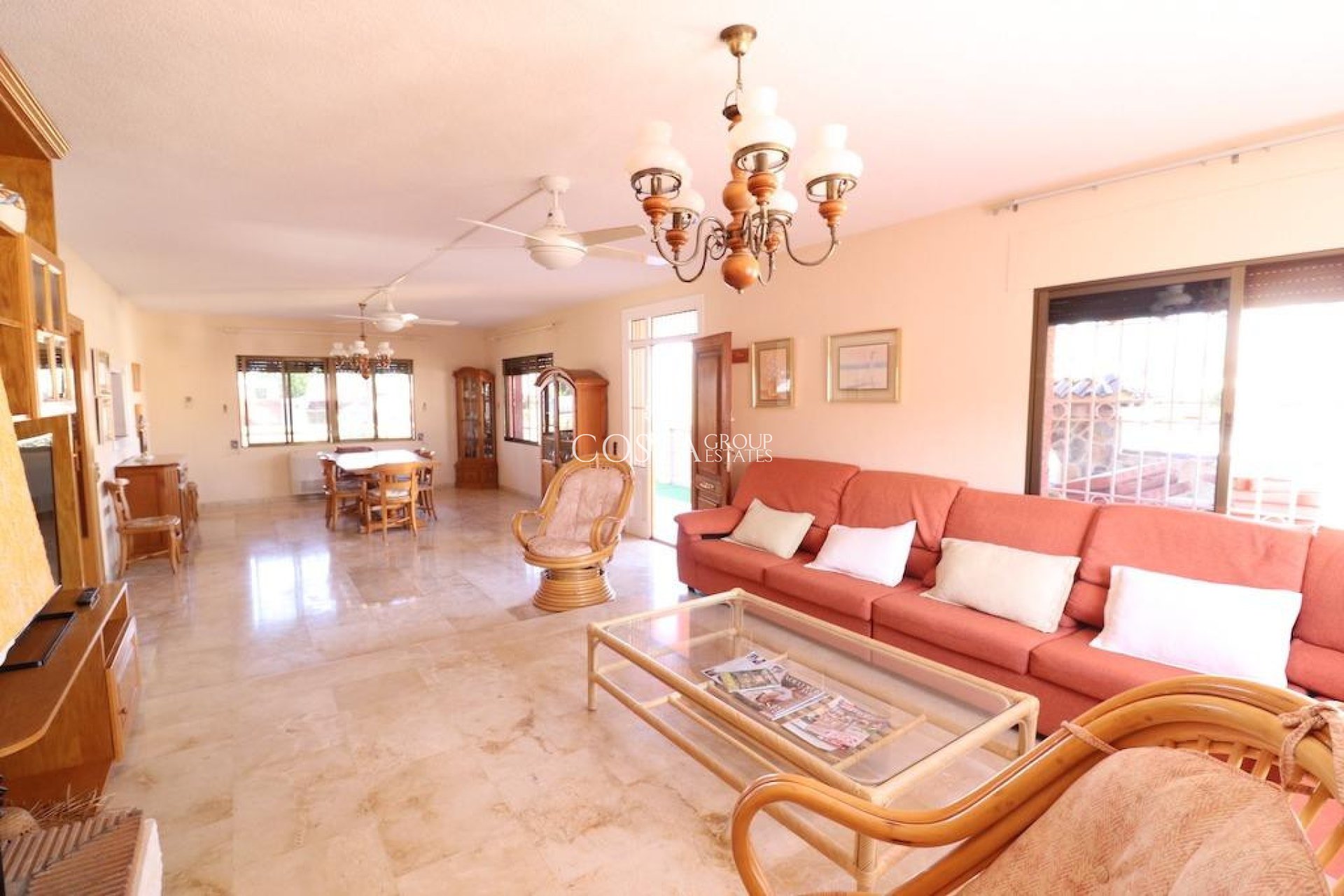 Herverkoop - Villa -
Orihuela Costa - Cabo Roig