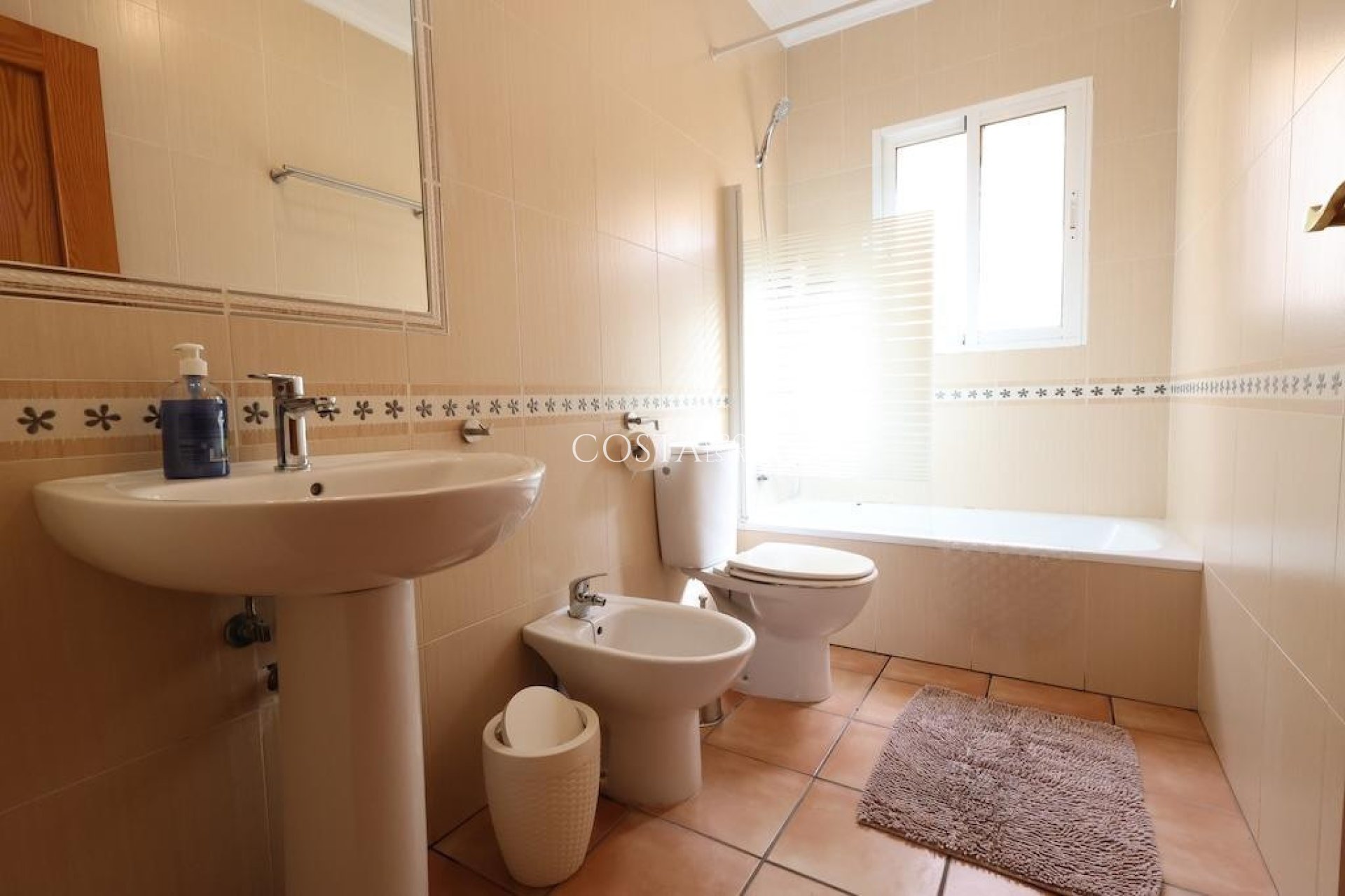 Herverkoop - Villa -
Orihuela Costa - Cabo Roig