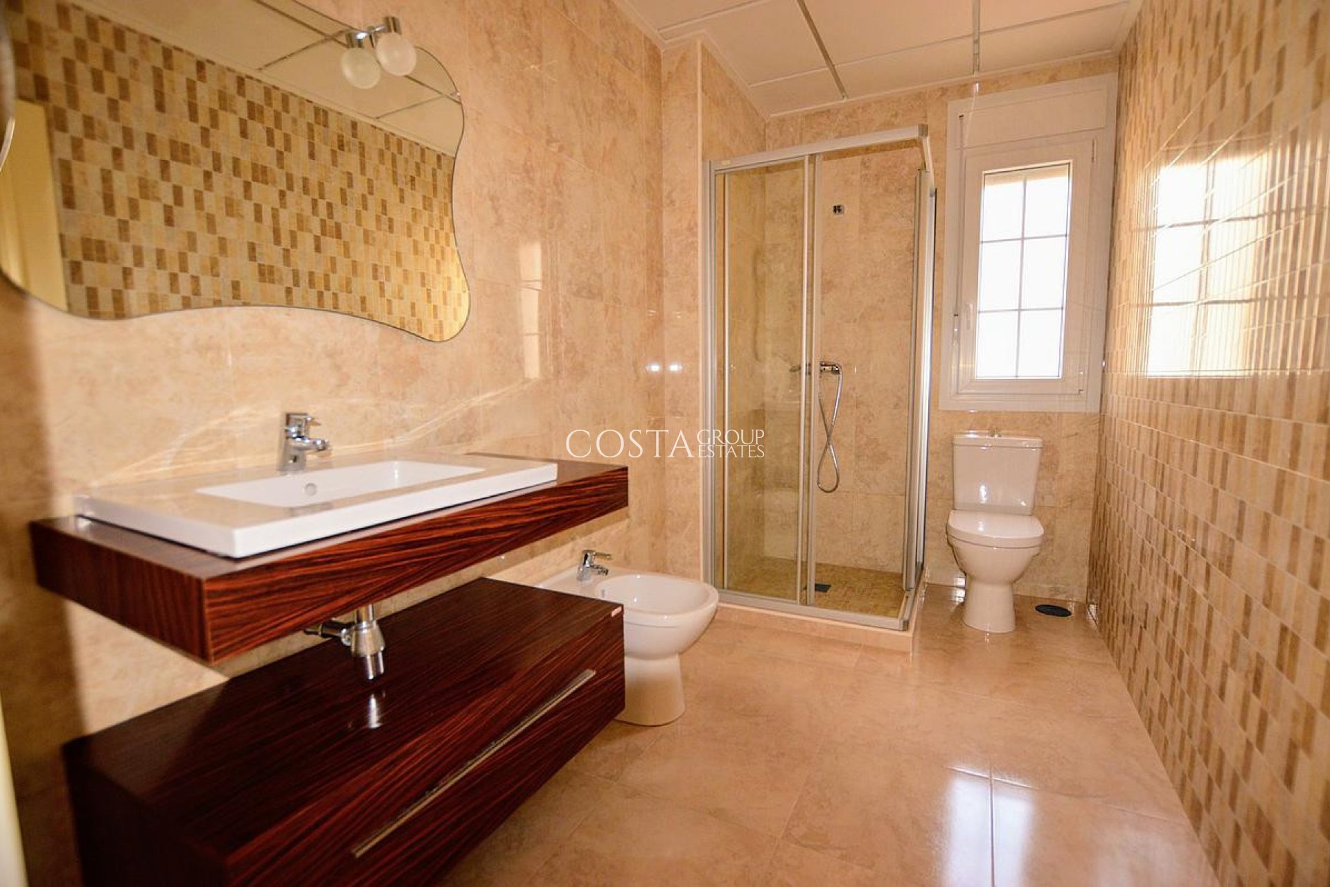 Herverkoop - Villa -
Orihuela Costa - Cabo Roig