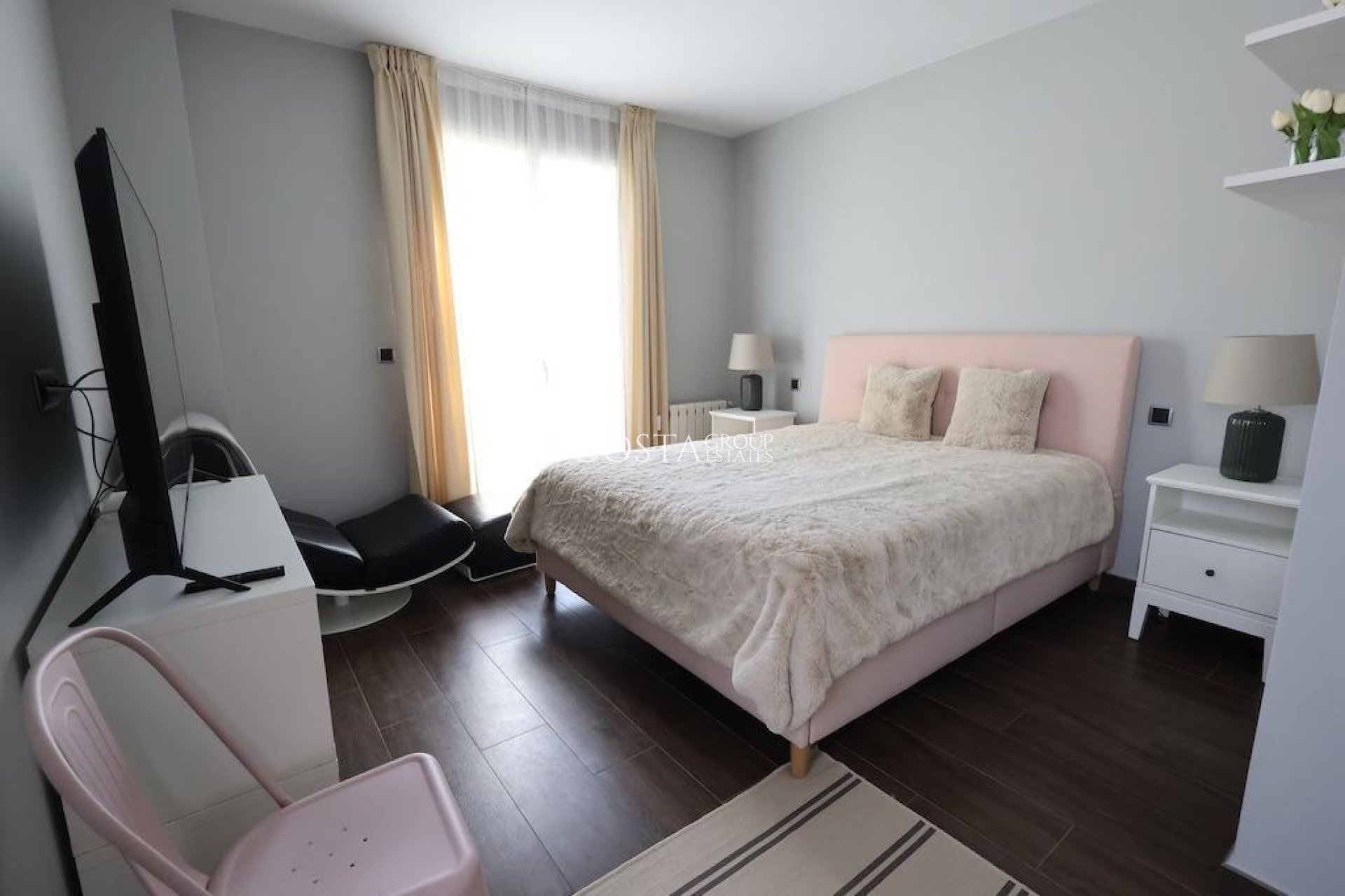 Herverkoop - Villa -
Orihuela Costa - Cabo Roig