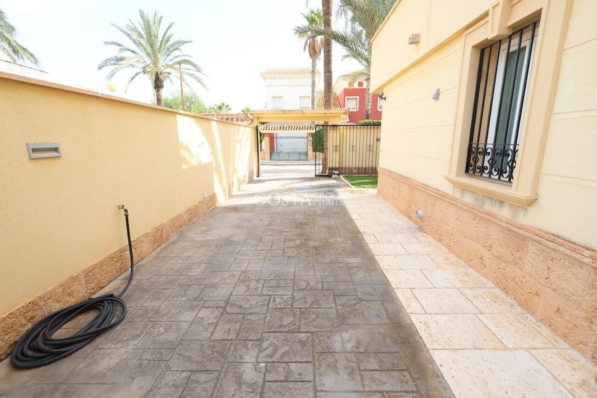 Herverkoop - Villa -
Orihuela Costa - Cabo Roig