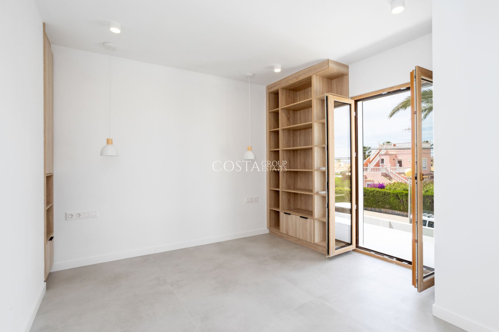 Herverkoop - Villa -
Orihuela Costa - Cabo Roig