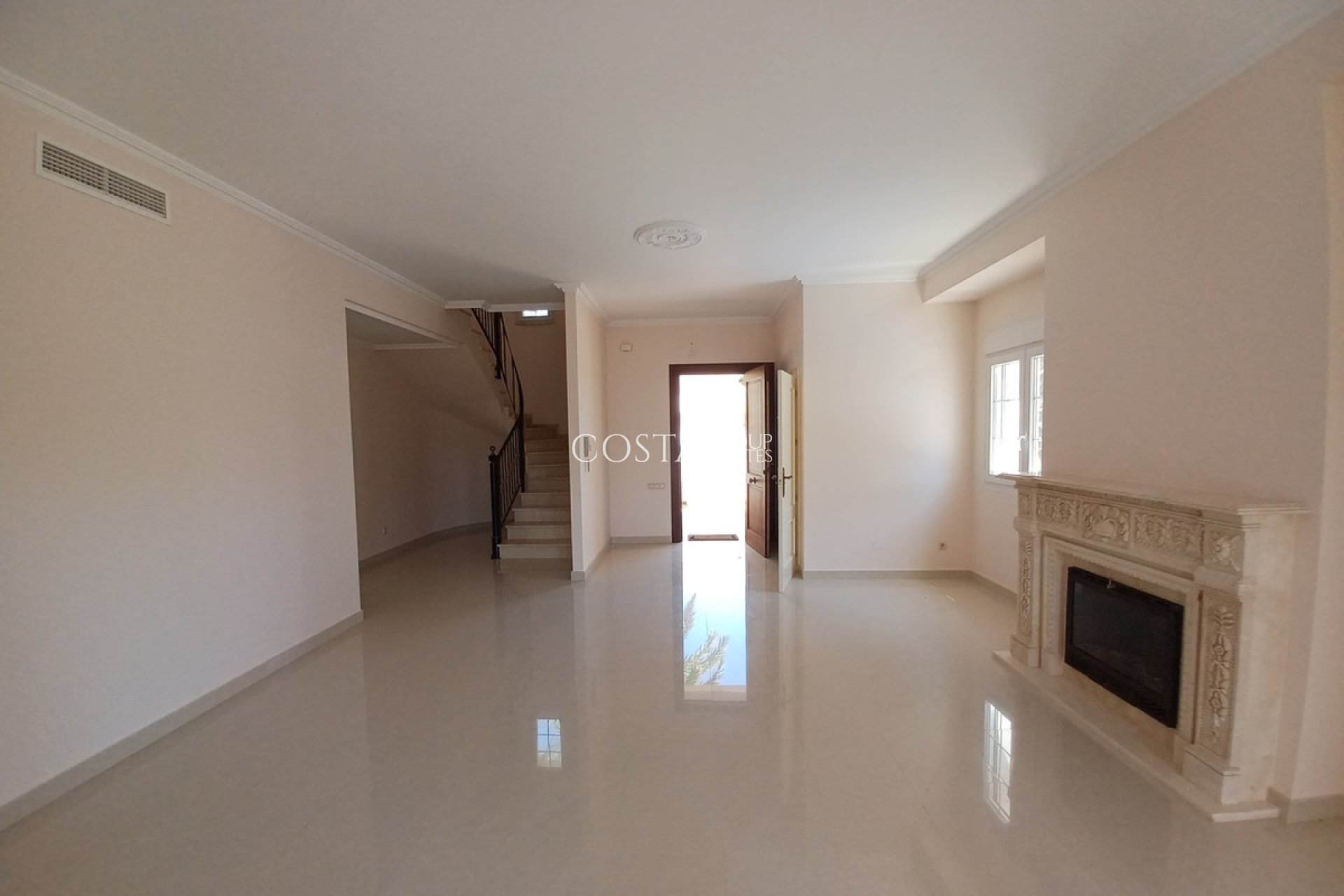 Herverkoop - Villa -
Orihuela Costa - Cabo Roig
