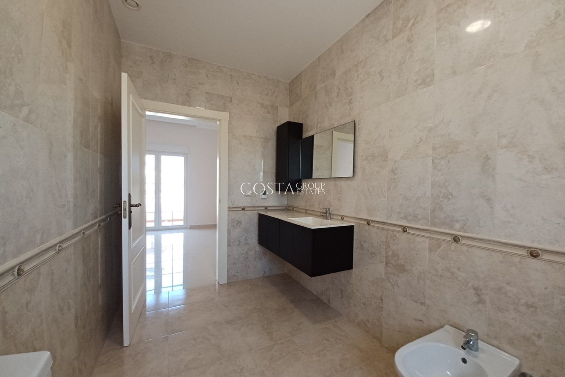 Herverkoop - Villa -
Orihuela Costa - Cabo Roig