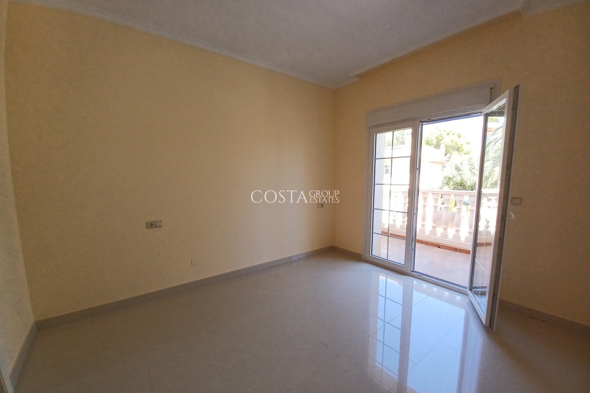 Herverkoop - Villa -
Orihuela Costa - Cabo Roig