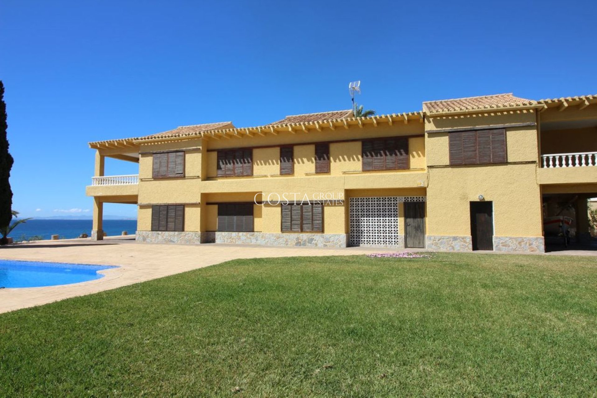 Herverkoop - Villa -
Orihuela Costa - Cabo Roig