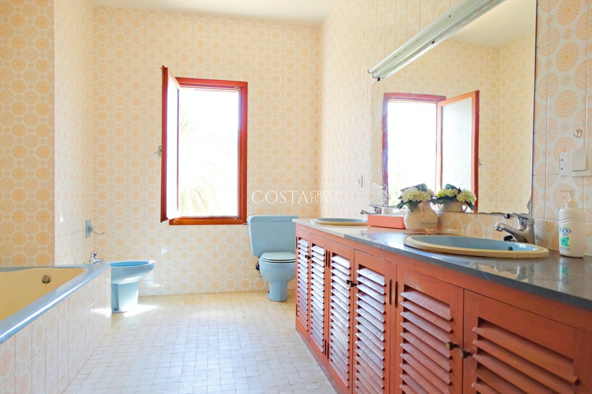 Herverkoop - Villa -
Orihuela Costa - Cabo Roig