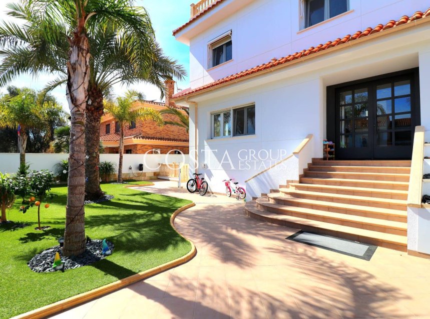Herverkoop - Villa -
Orihuela Costa - Campoamor