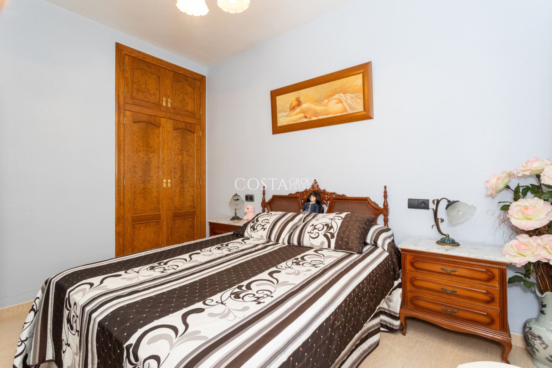 Herverkoop - Villa -
Orihuela Costa - Campoamor