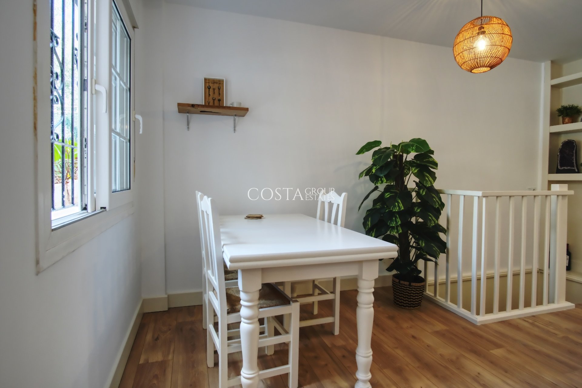 Herverkoop - Villa -
Orihuela Costa - Costa Blanca South