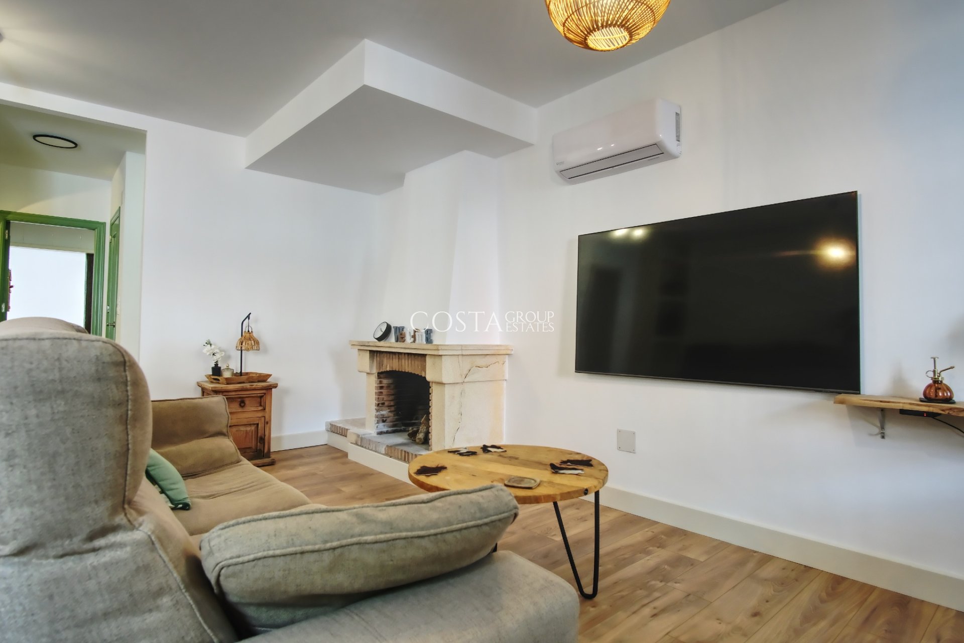 Herverkoop - Villa -
Orihuela Costa - Costa Blanca South