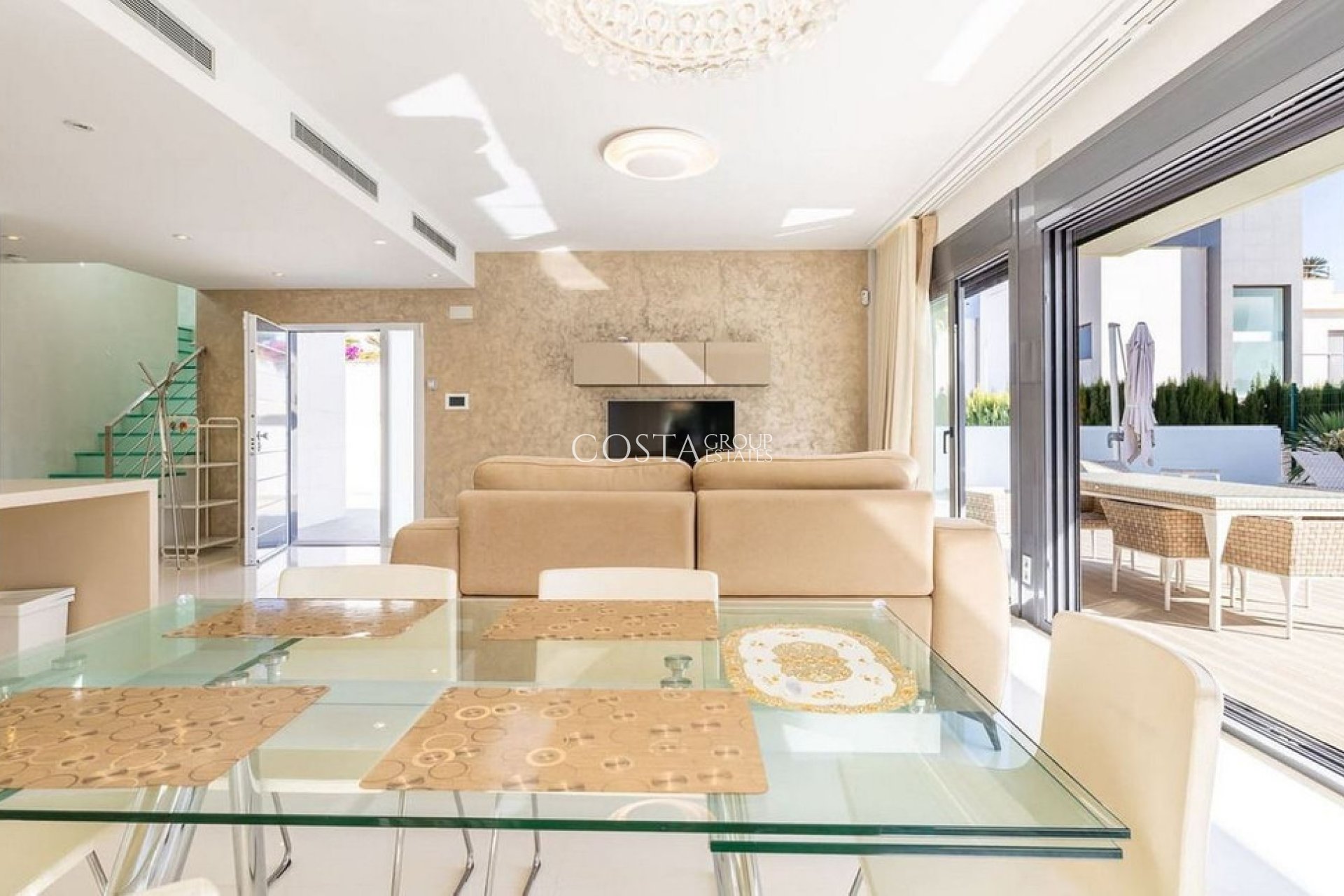 Herverkoop - Villa -
Orihuela Costa - Dehesa de Campoamor