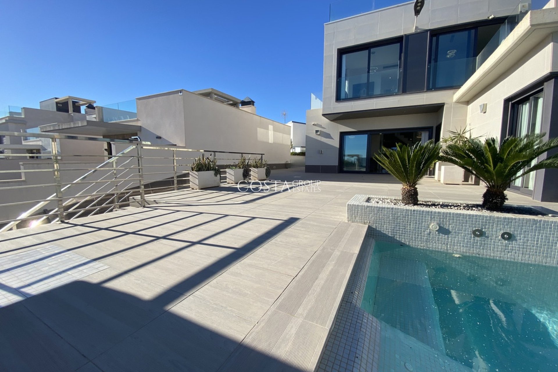 Herverkoop - Villa -
Orihuela Costa - Dehesa de Campoamor