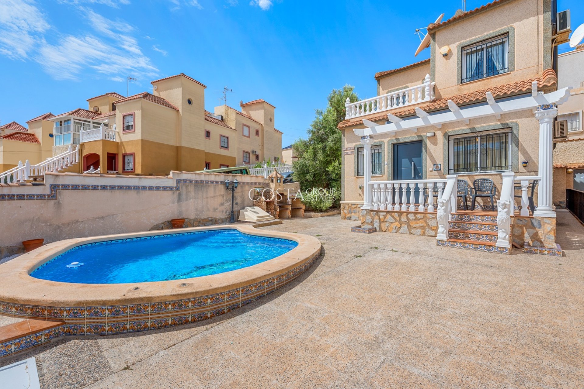 Herverkoop - Villa -
Orihuela Costa - El Galan
