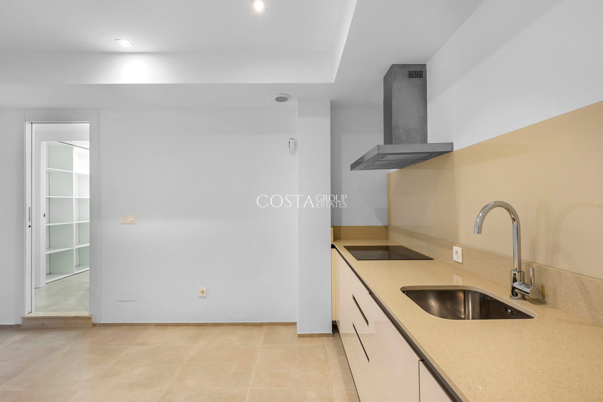 Herverkoop - Villa -
Orihuela Costa - La Zenia