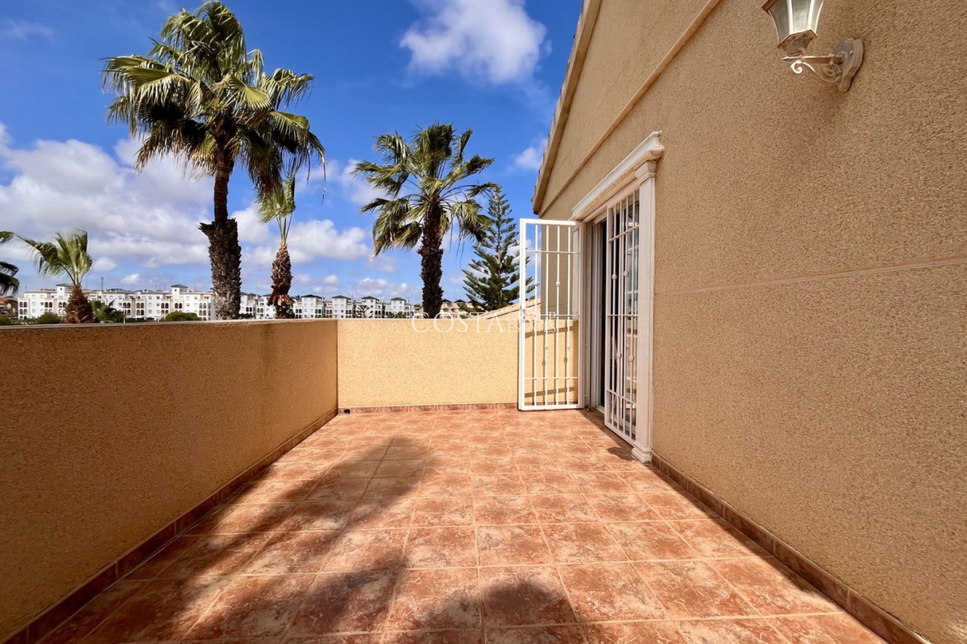 Herverkoop - Villa -
Orihuela Costa - La Zenia