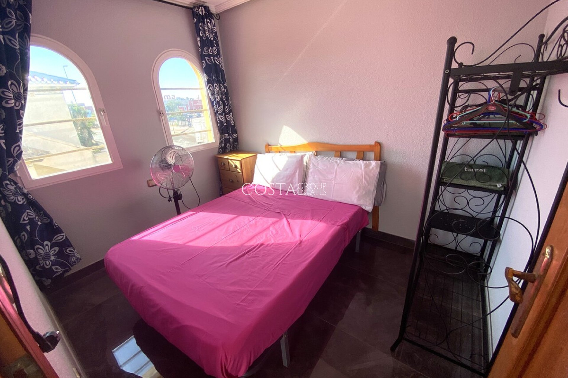 Herverkoop - Villa -
Orihuela Costa - La Zenia