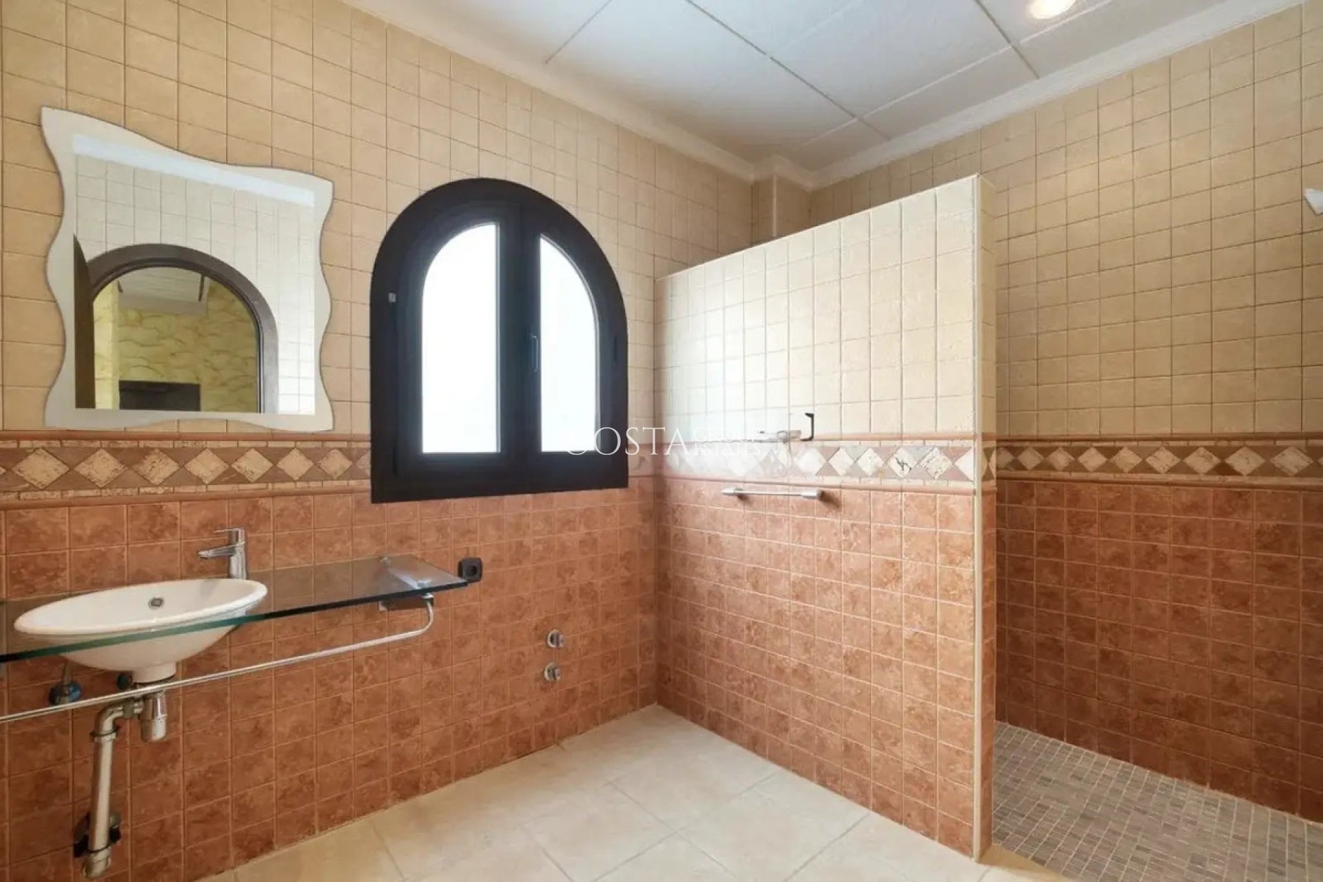 Herverkoop - Villa -
Orihuela Costa - La Zenia