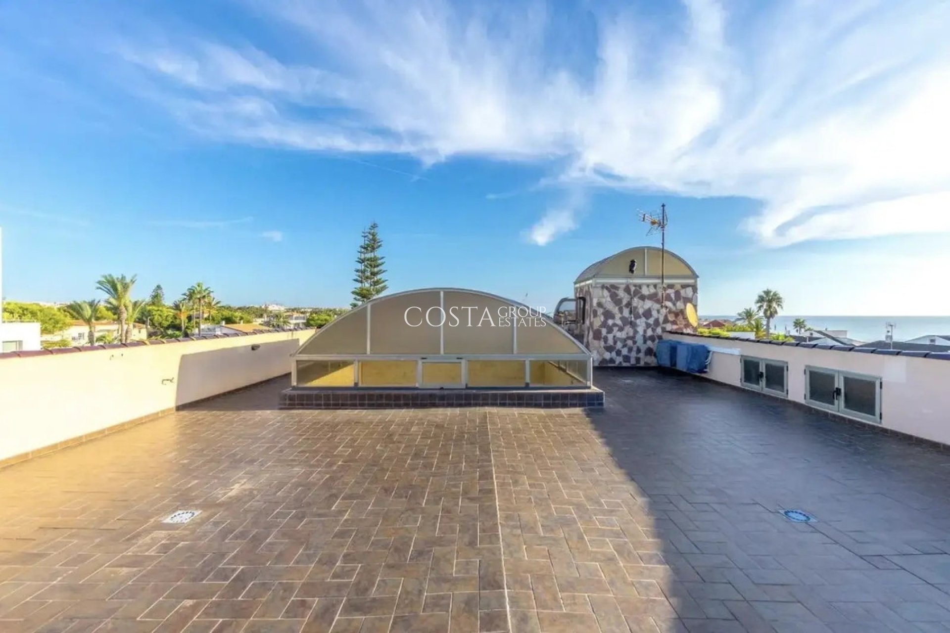 Herverkoop - Villa -
Orihuela Costa - La Zenia