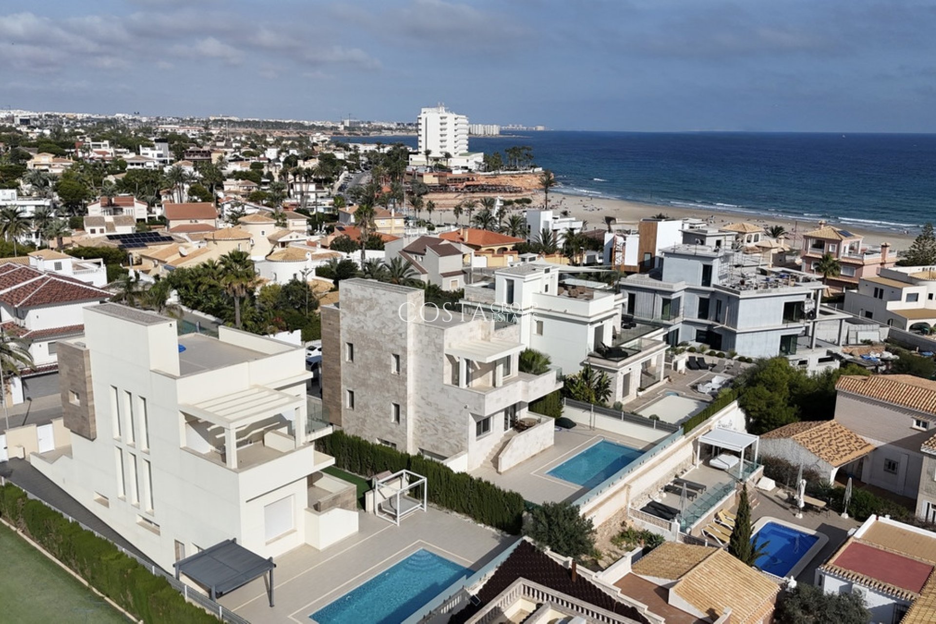 Herverkoop - Villa -
Orihuela Costa - La Zenia