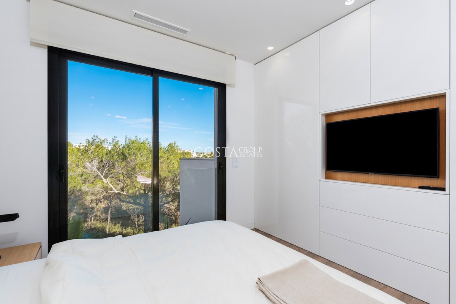 Herverkoop - Villa -
Orihuela Costa - Las Colinas Golf