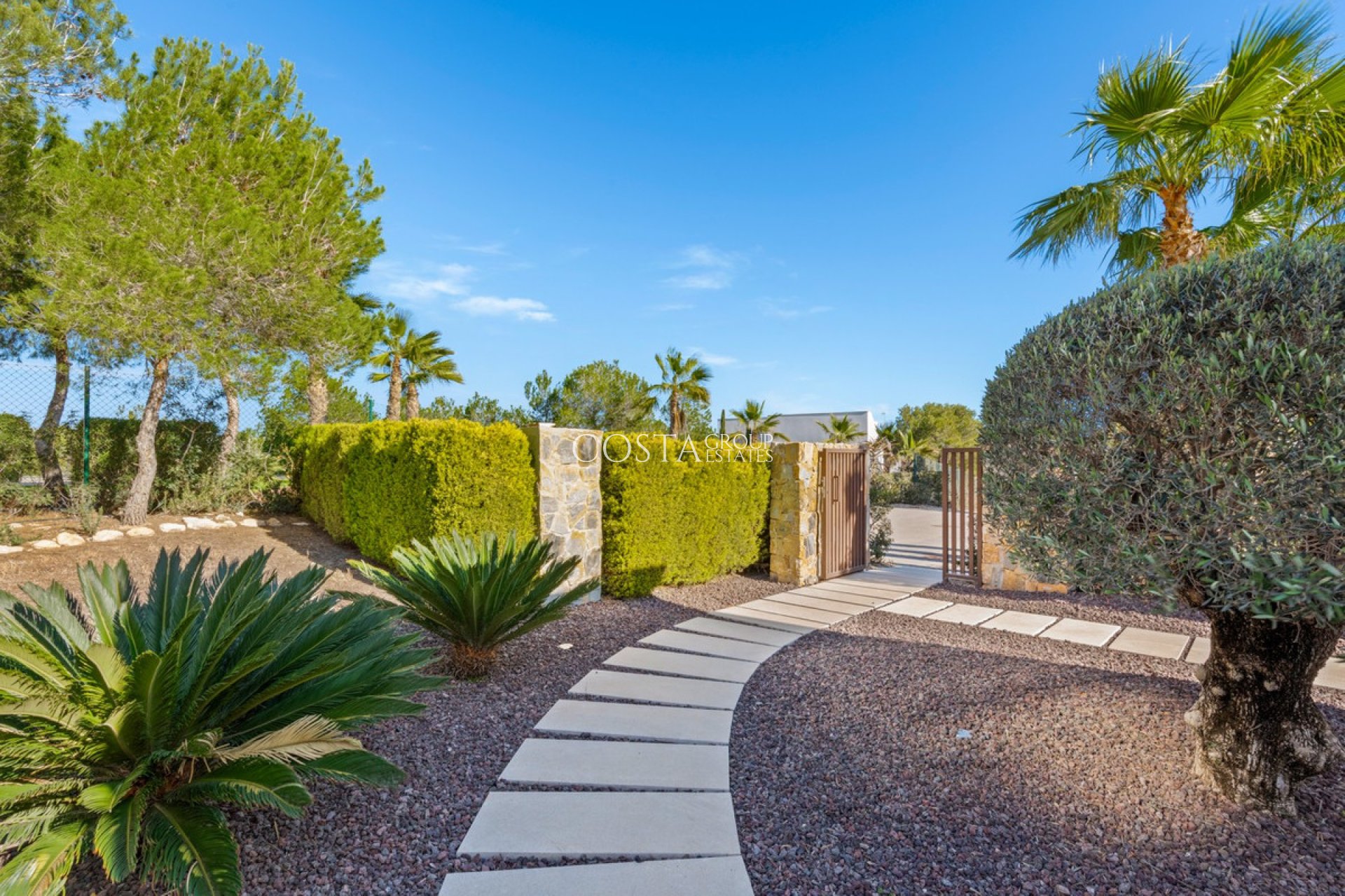 Herverkoop - Villa -
Orihuela Costa - Las Colinas Golf