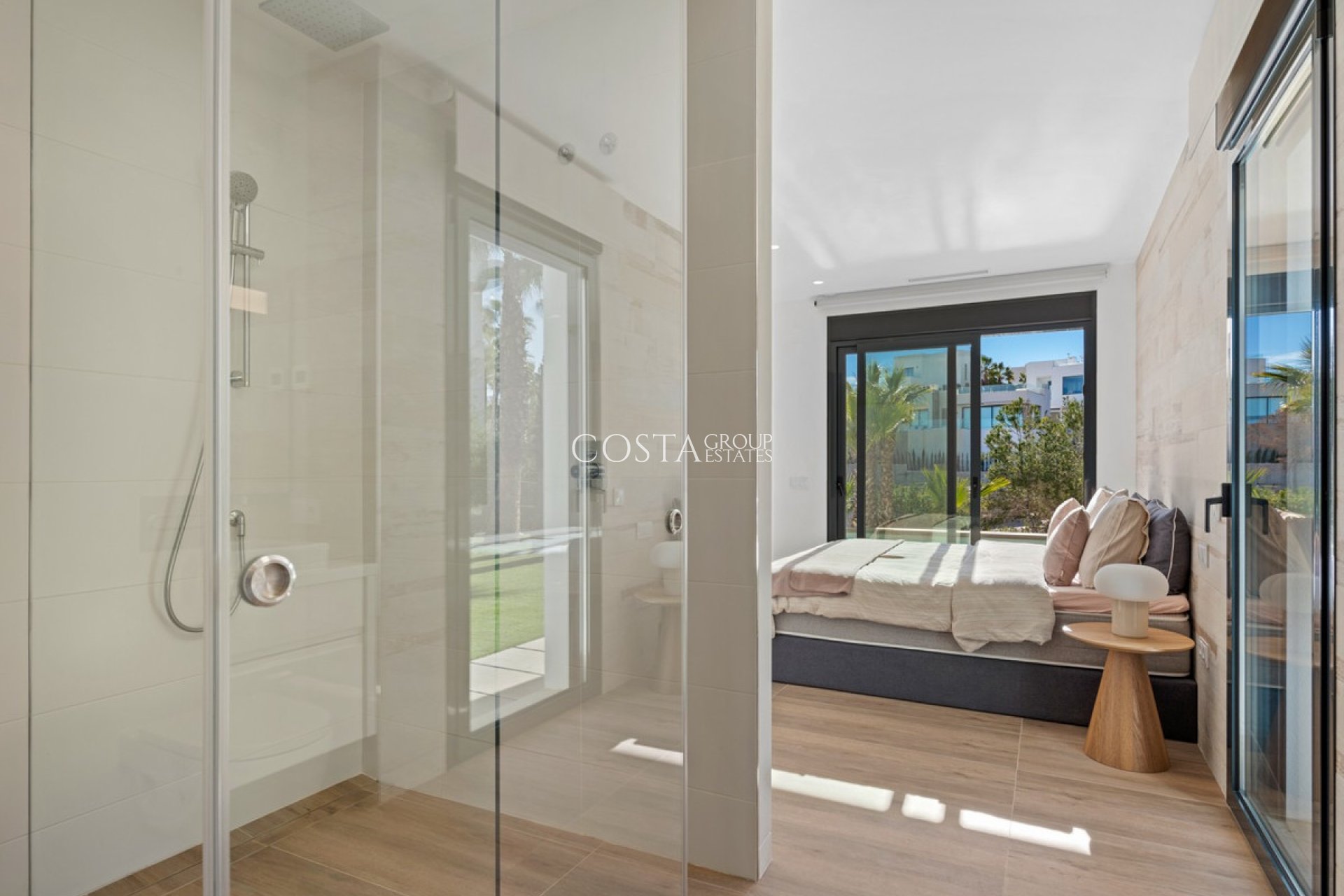 Herverkoop - Villa -
Orihuela Costa - Las Colinas Golf