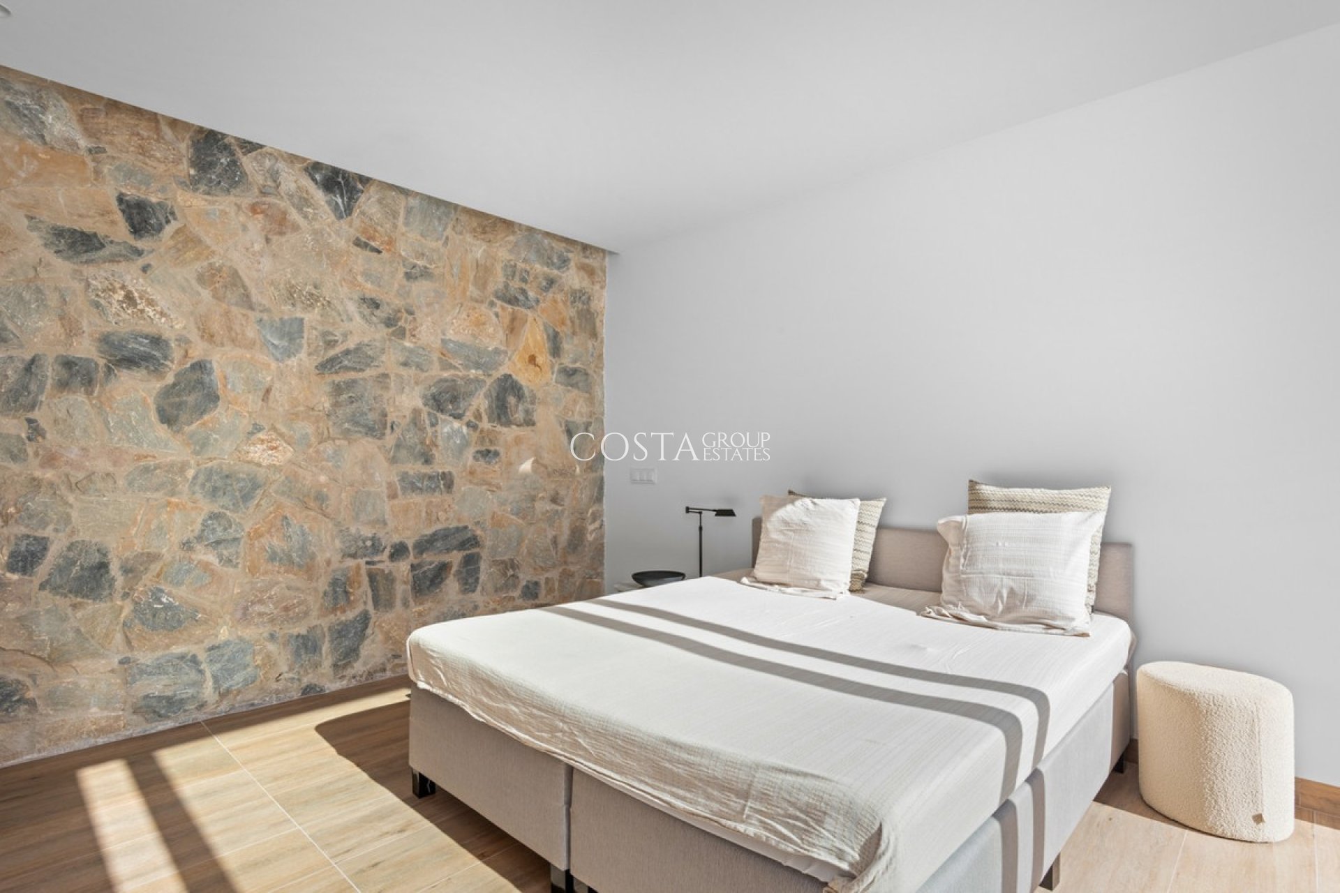 Herverkoop - Villa -
Orihuela Costa - Las Colinas Golf