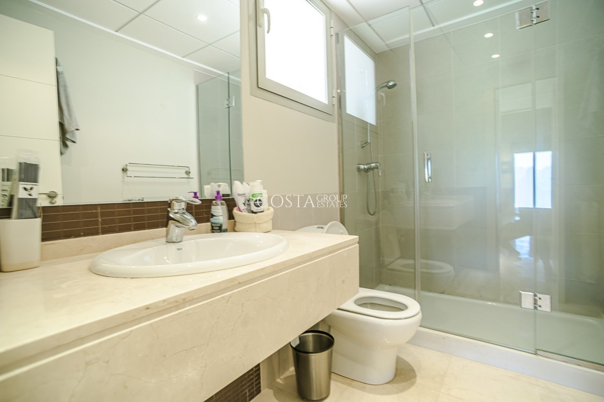 Herverkoop - Villa -
Orihuela Costa - Las Colinas Golf