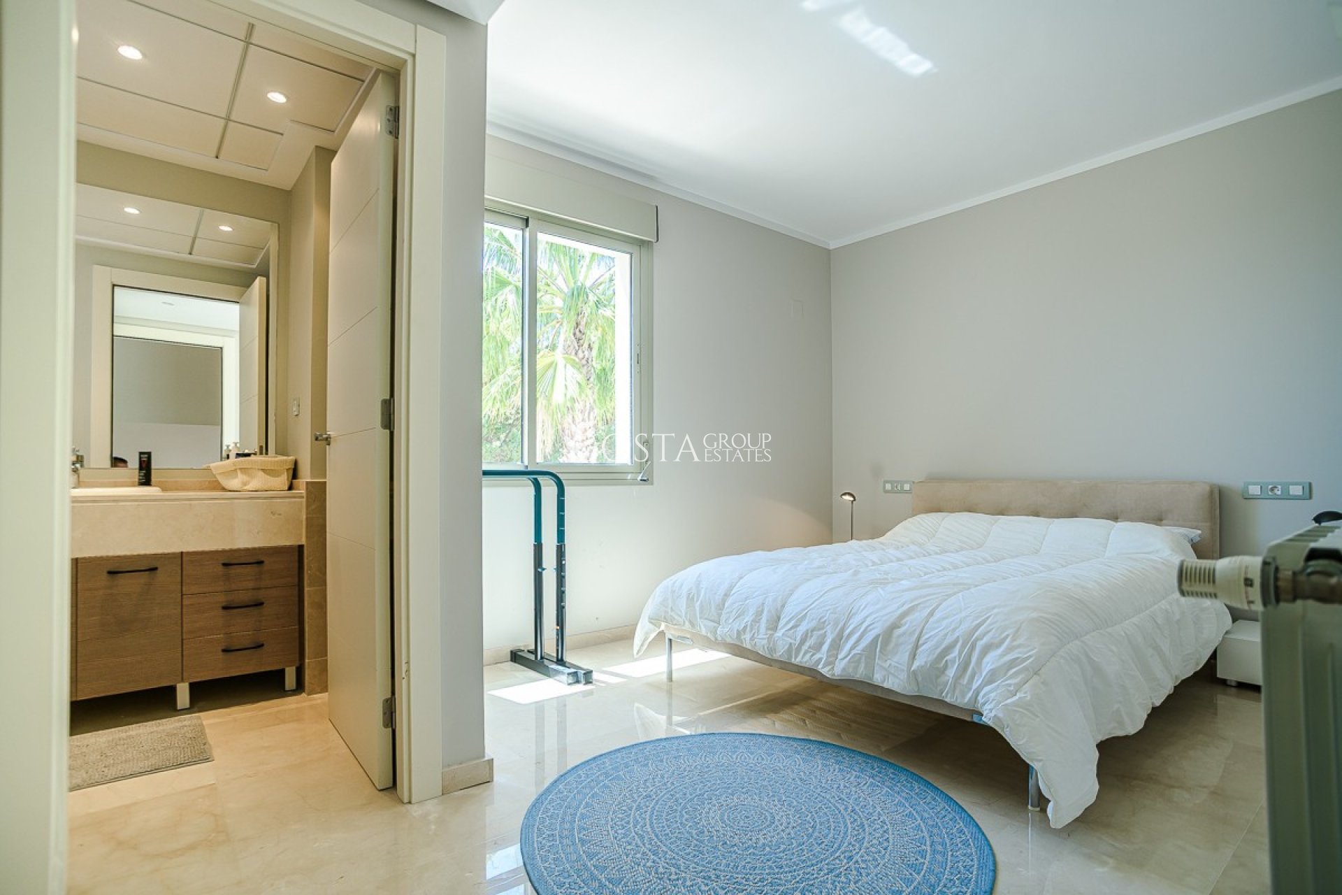 Herverkoop - Villa -
Orihuela Costa - Las Colinas Golf