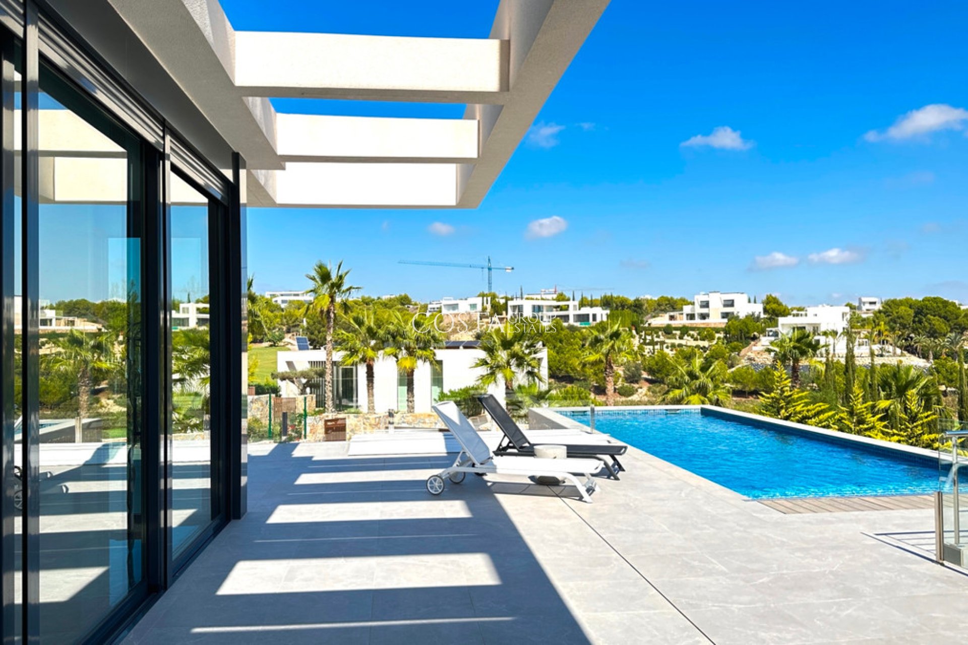 Herverkoop - Villa -
Orihuela Costa - Las Colinas Golf