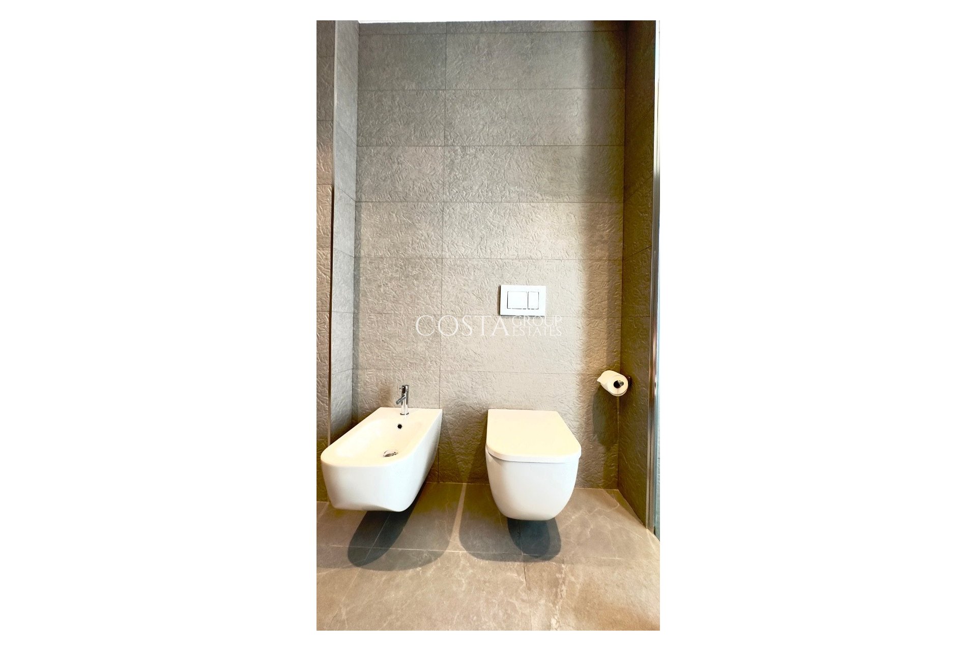 Herverkoop - Villa -
Orihuela Costa - Las Colinas Golf