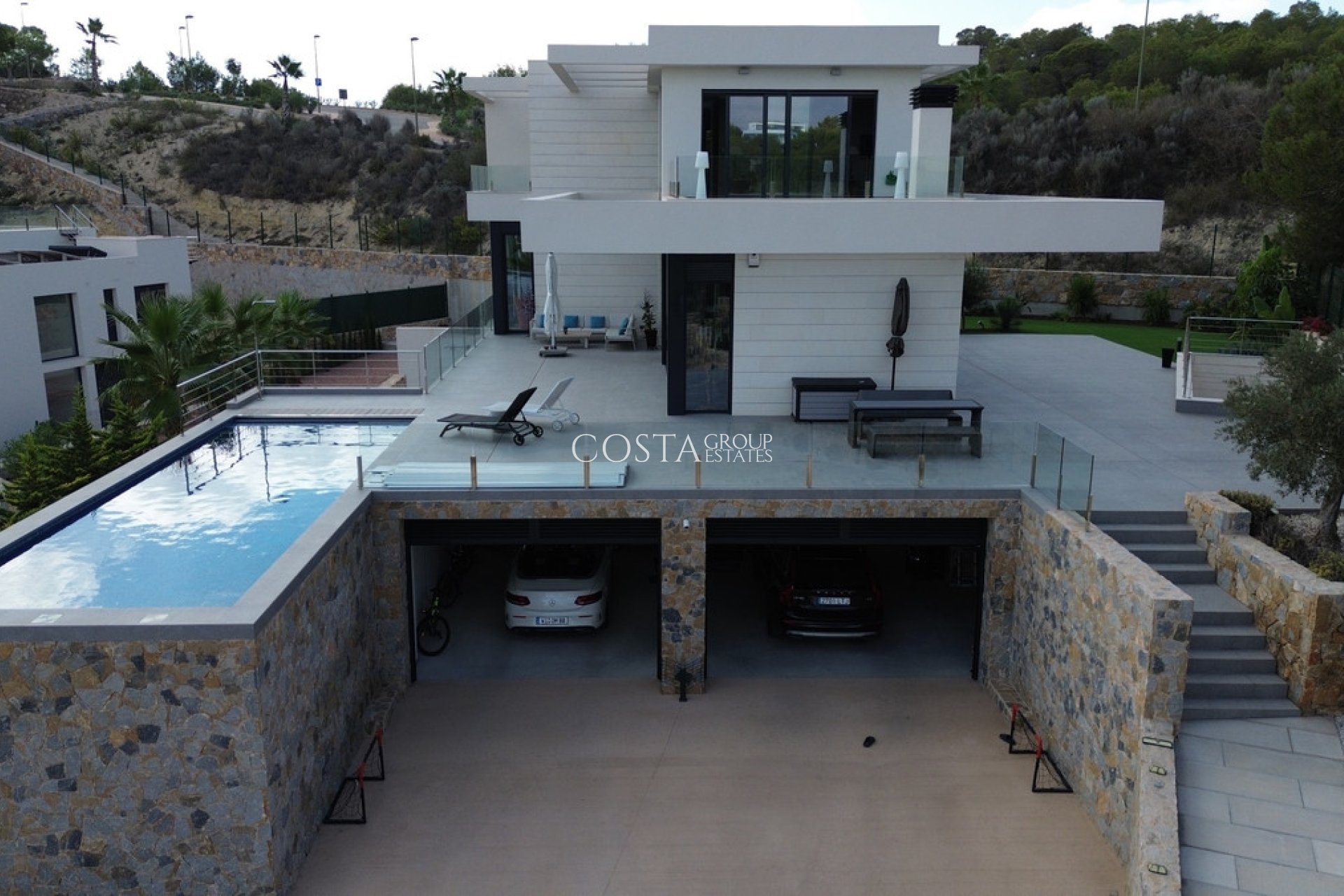 Herverkoop - Villa -
Orihuela Costa - Las Colinas Golf