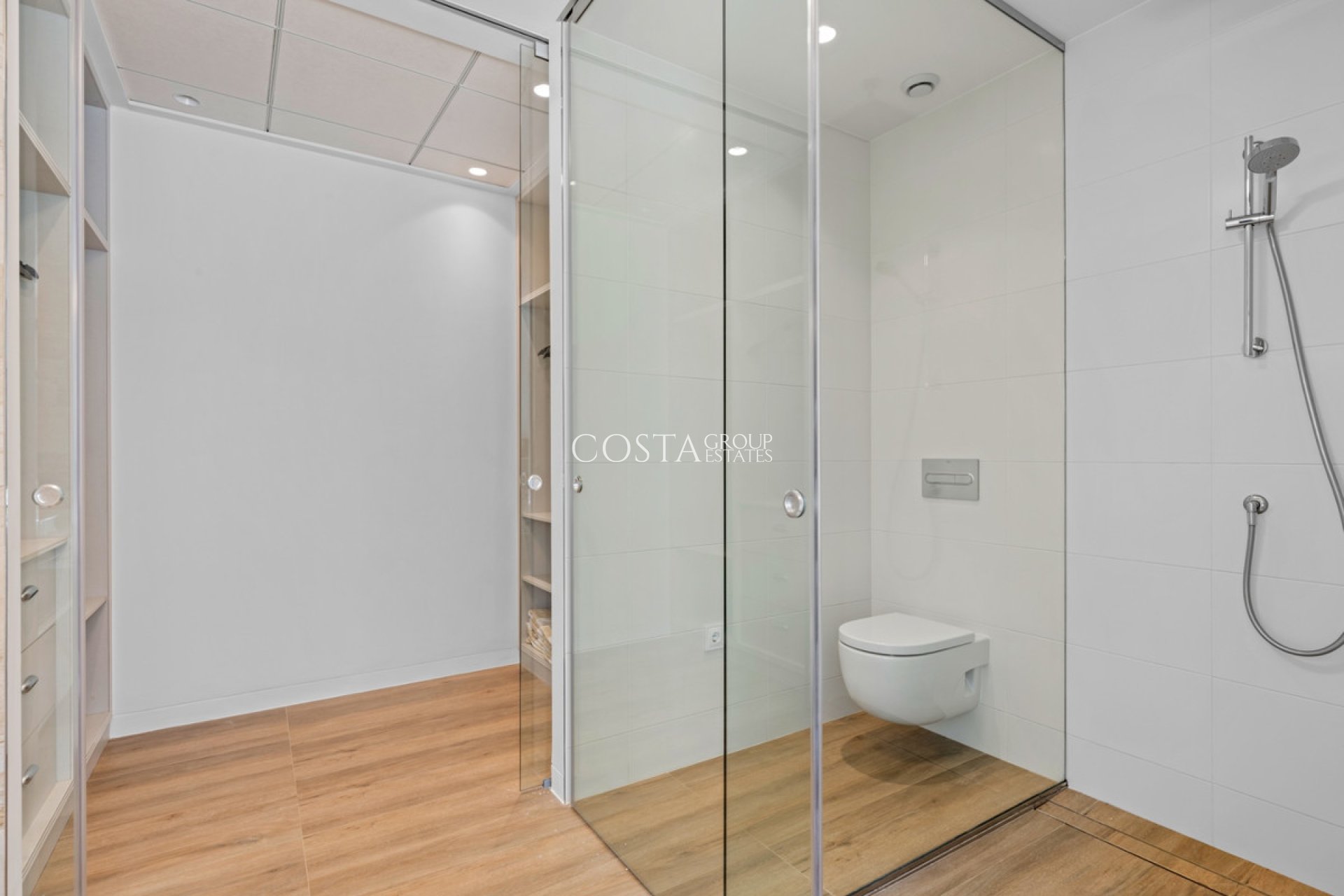 Herverkoop - Villa -
Orihuela Costa - Las Colinas Golf