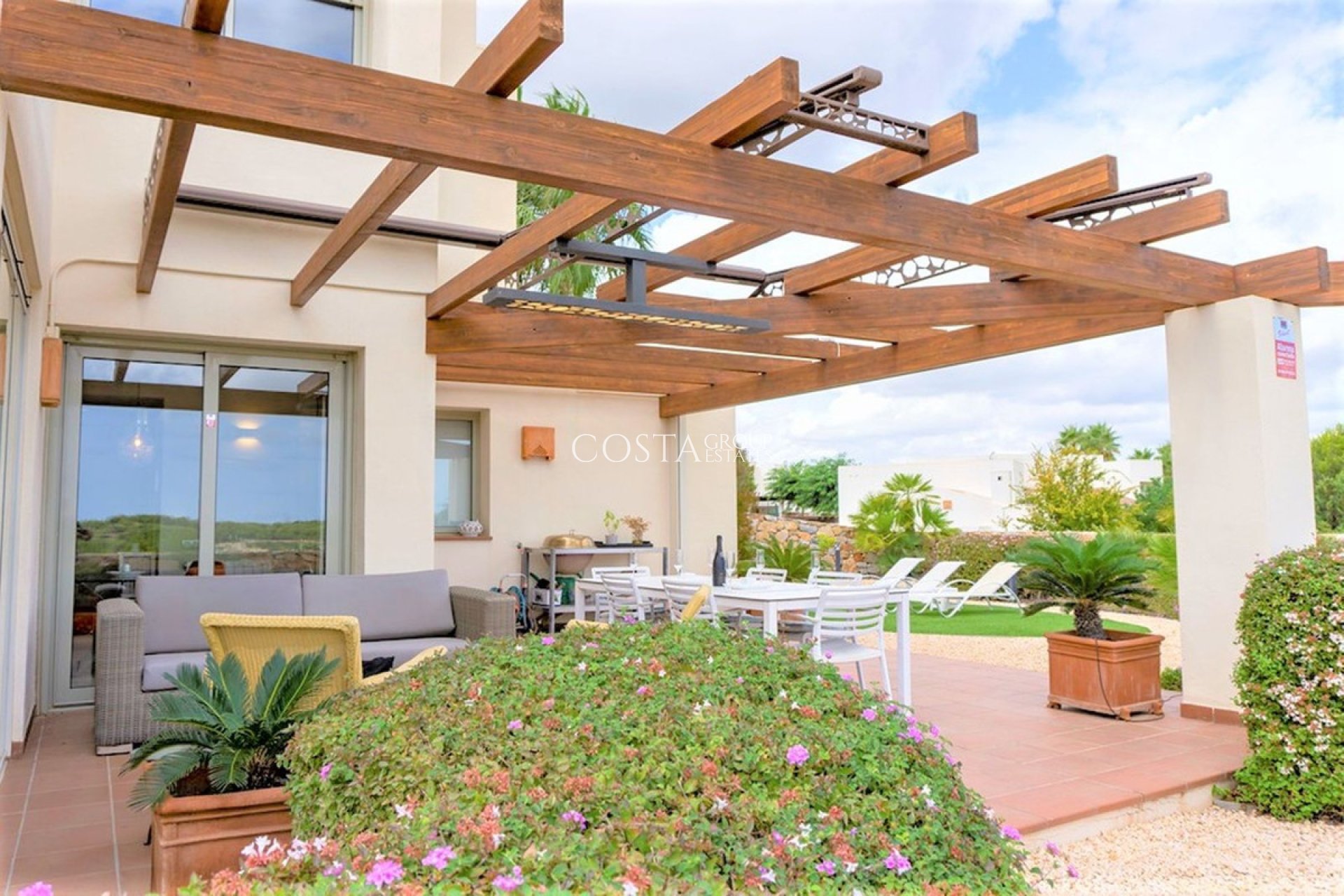 Herverkoop - Villa -
Orihuela Costa - Las Colinas Golf