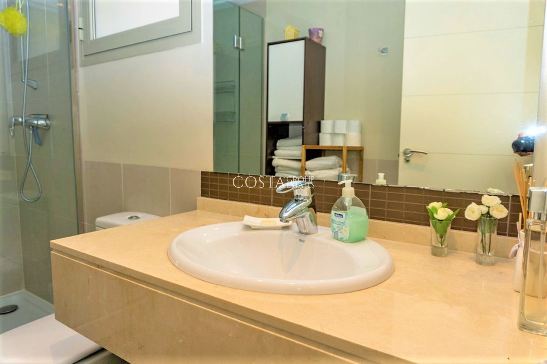 Herverkoop - Villa -
Orihuela Costa - Las Colinas Golf