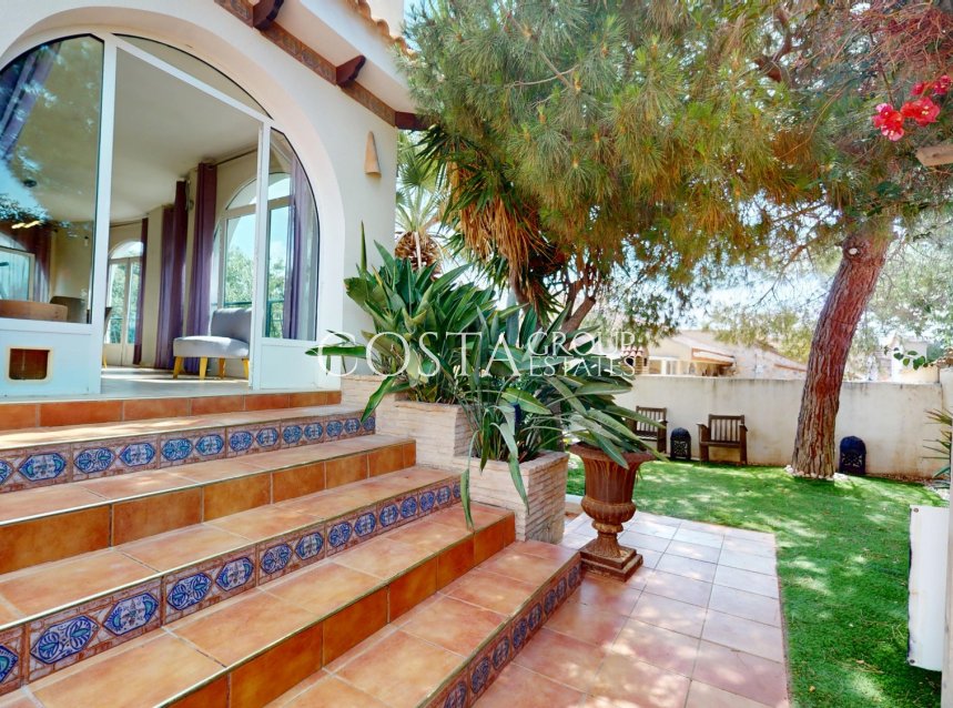 Herverkoop - Villa -
Orihuela Costa - Las Filipinas