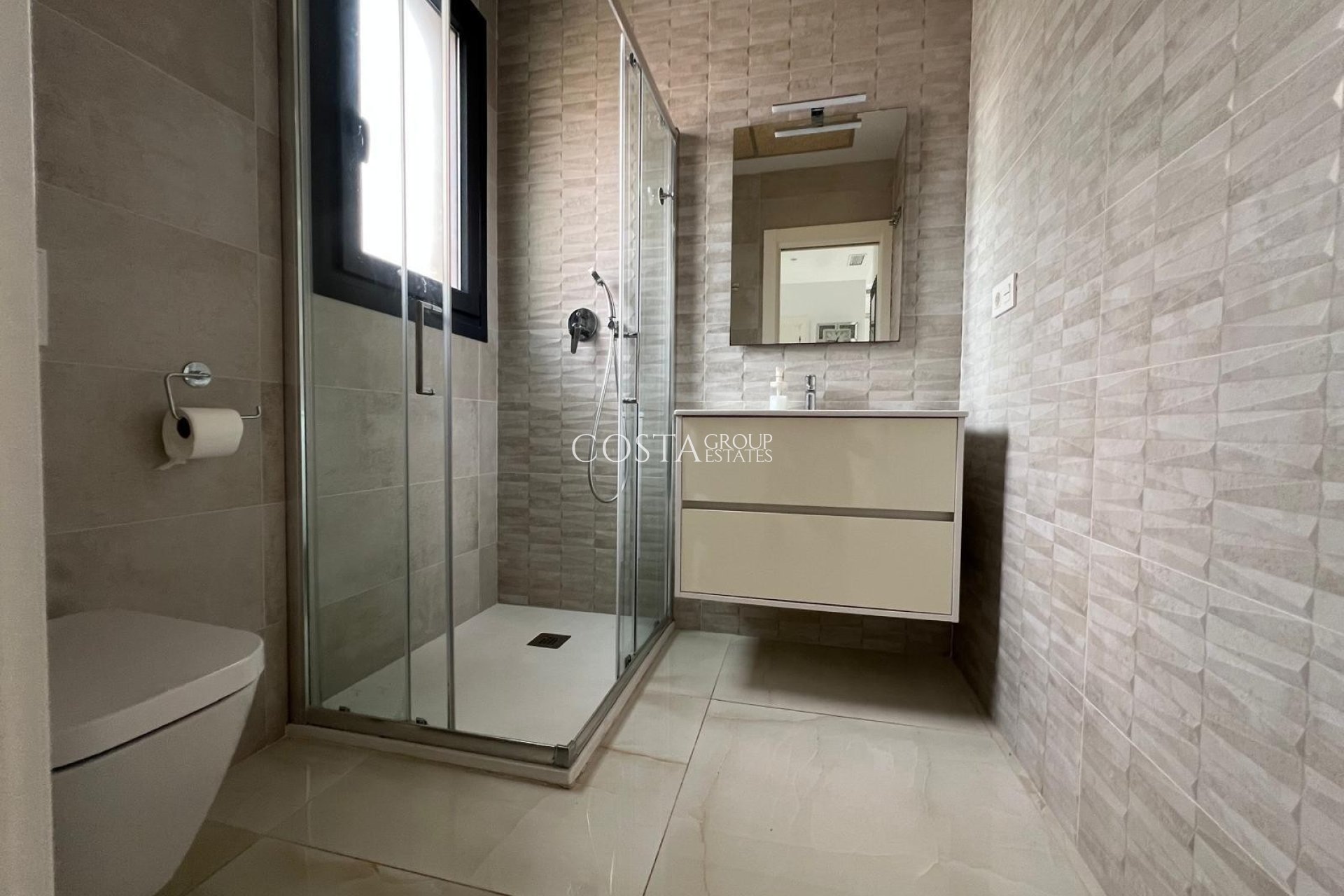 Herverkoop - Villa -
Orihuela Costa - Lomas De Cabo Roig