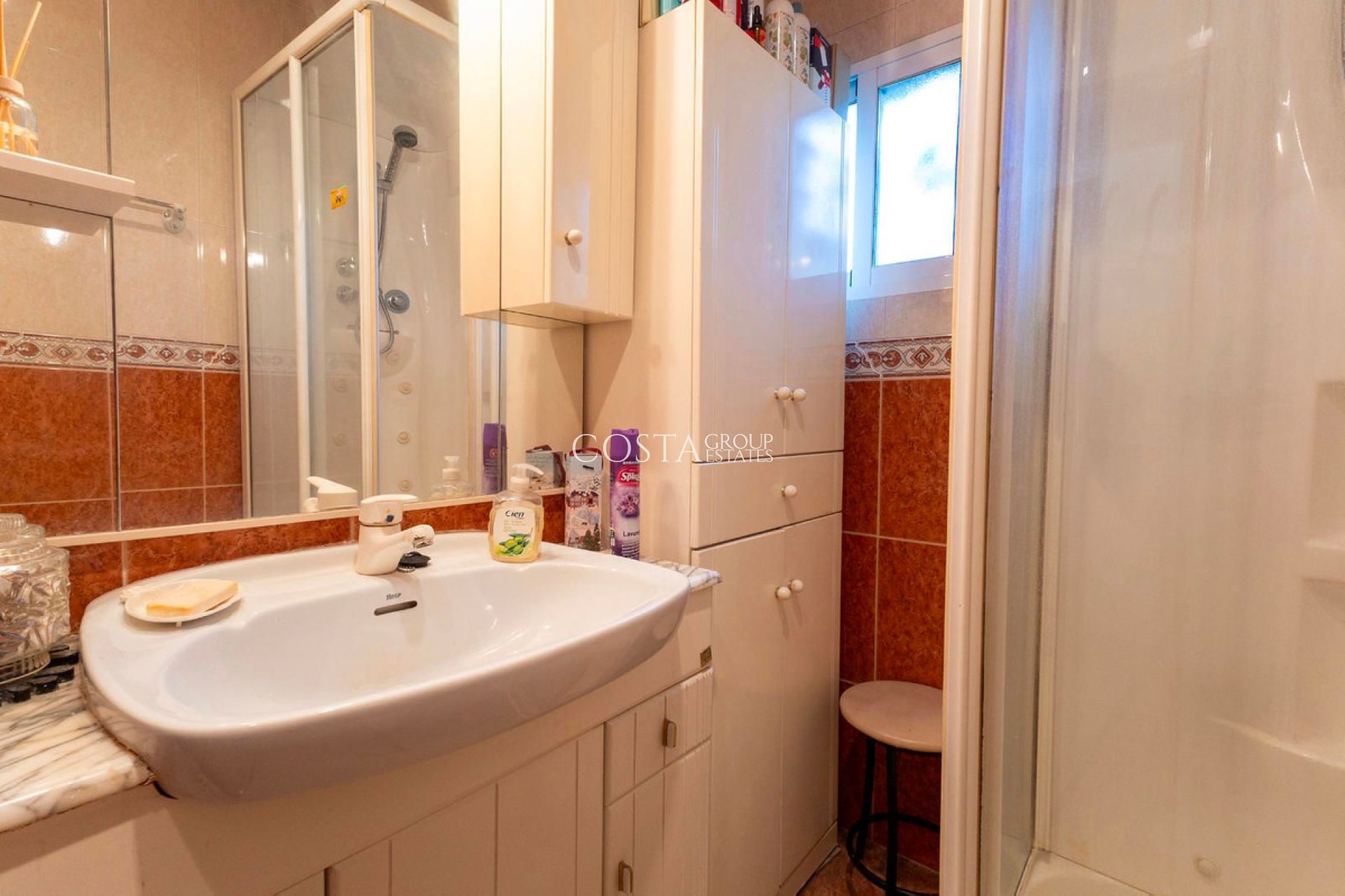 Herverkoop - Villa -
Orihuela Costa - Lomas de Cabo Roig