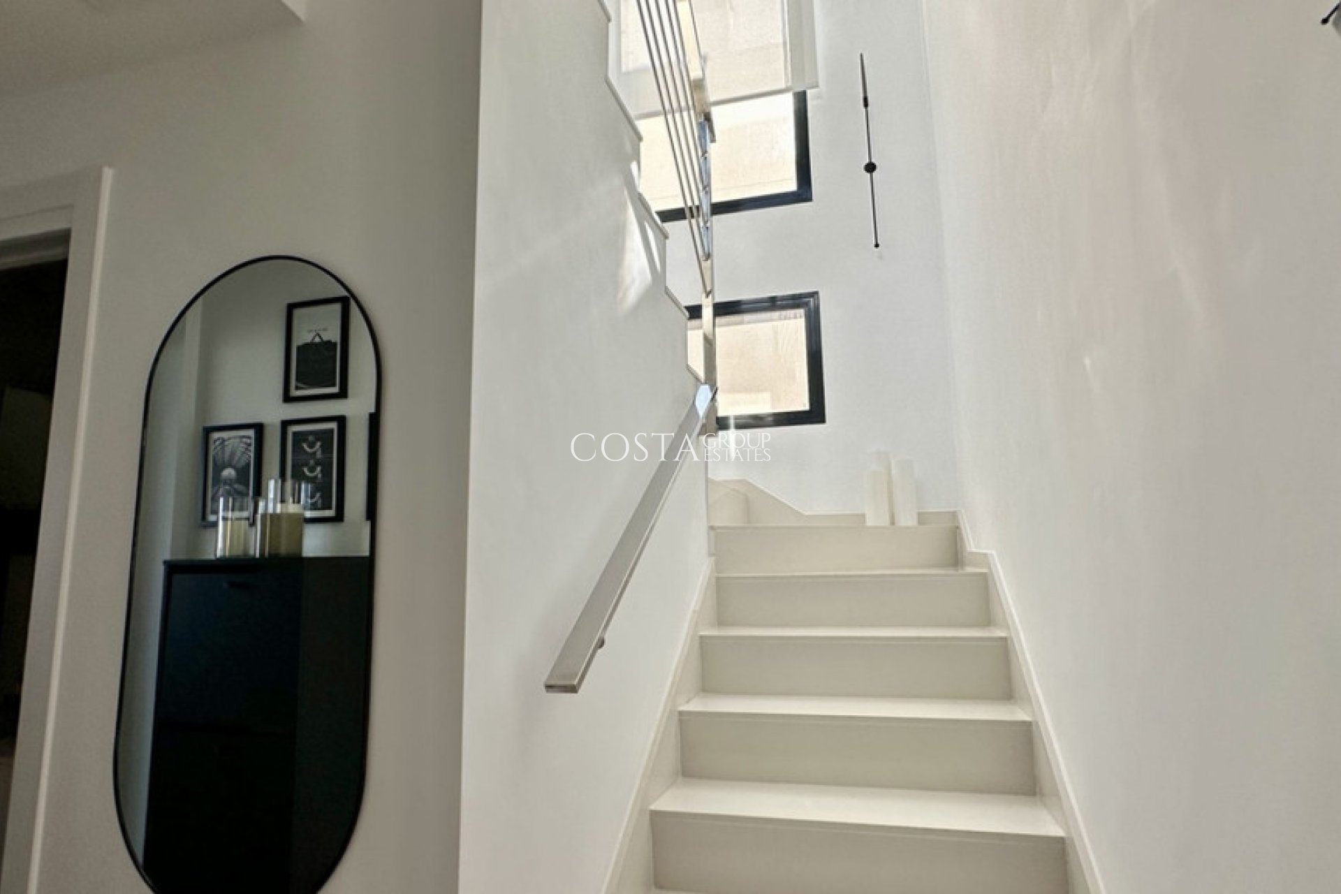 Herverkoop - Villa -
Orihuela Costa - Lomas de Cabo Roig