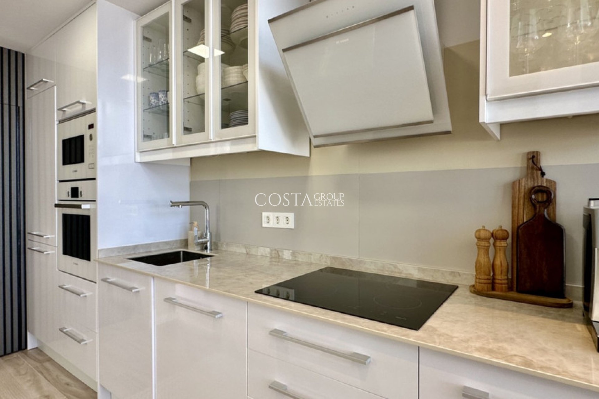 Herverkoop - Villa -
Orihuela Costa - Lomas de Cabo Roig