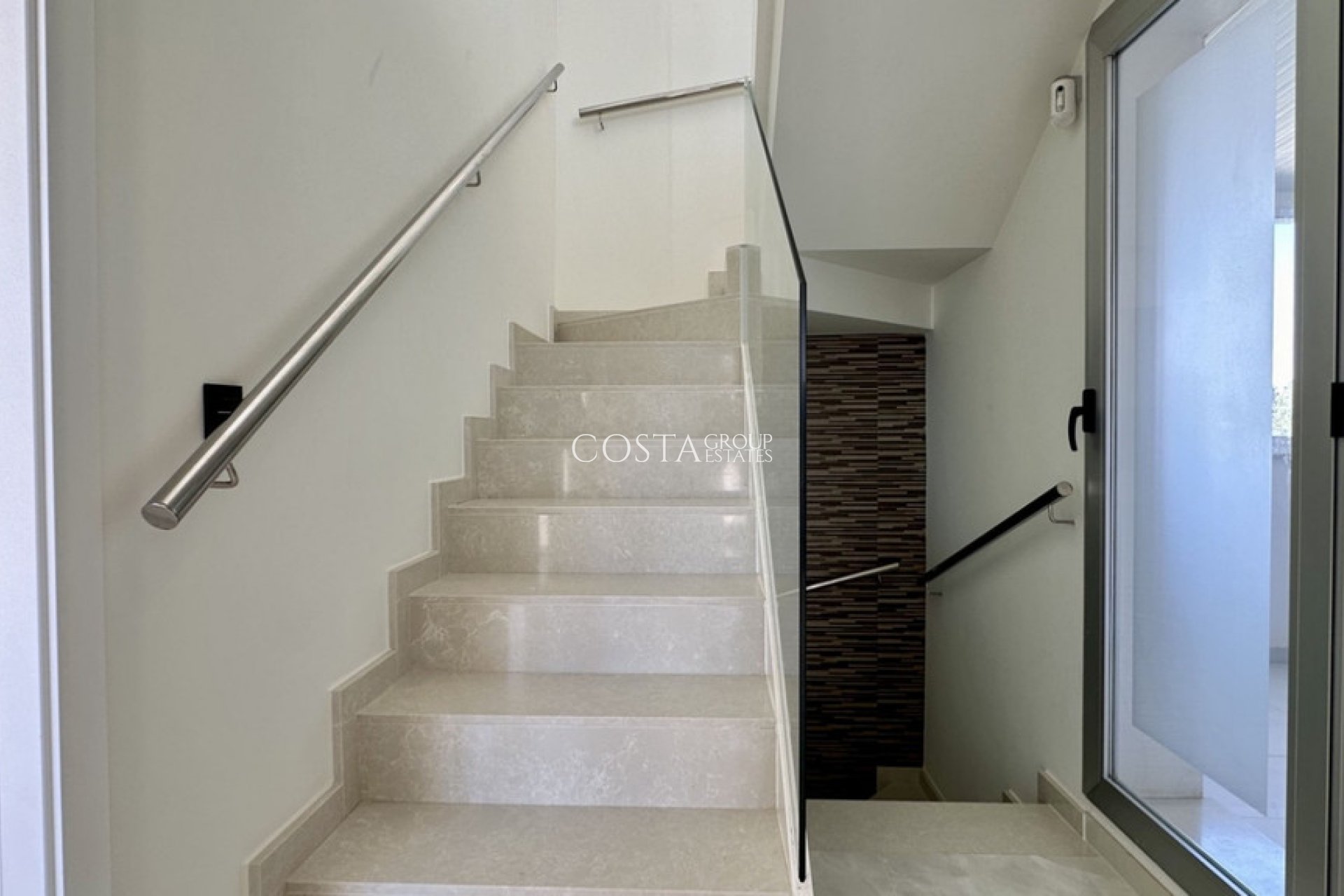 Herverkoop - Villa -
Orihuela Costa - Lomas de Cabo Roig