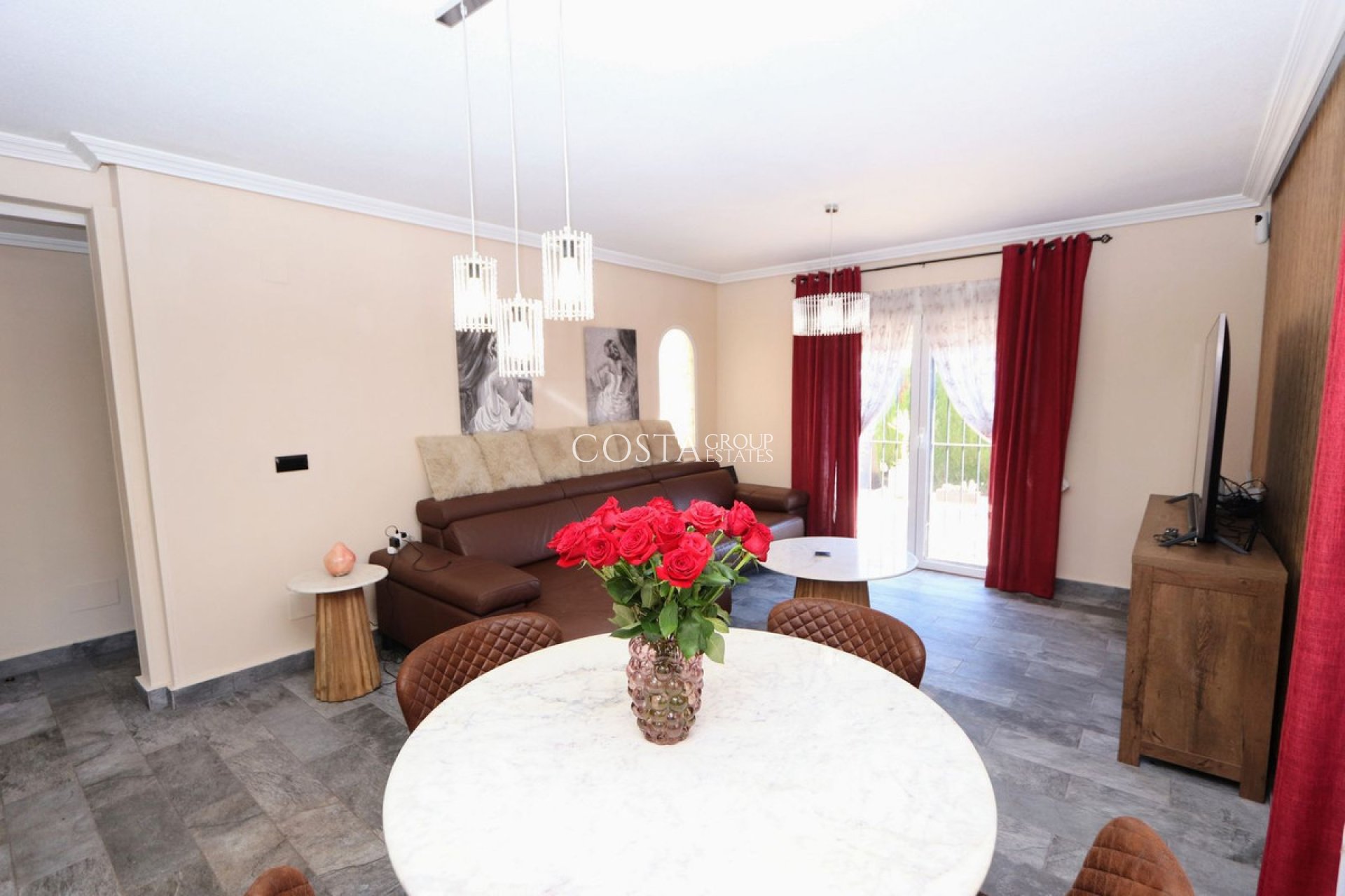 Herverkoop - Villa -
Orihuela Costa - Lomas de Cabo Roig