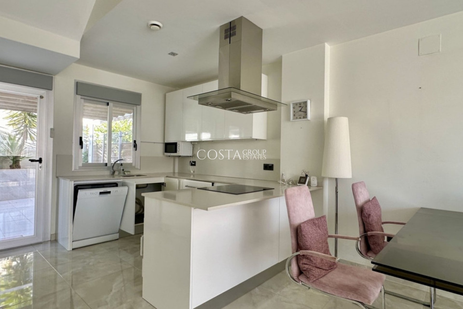 Herverkoop - Villa -
Orihuela Costa - Lomas de Cabo Roig