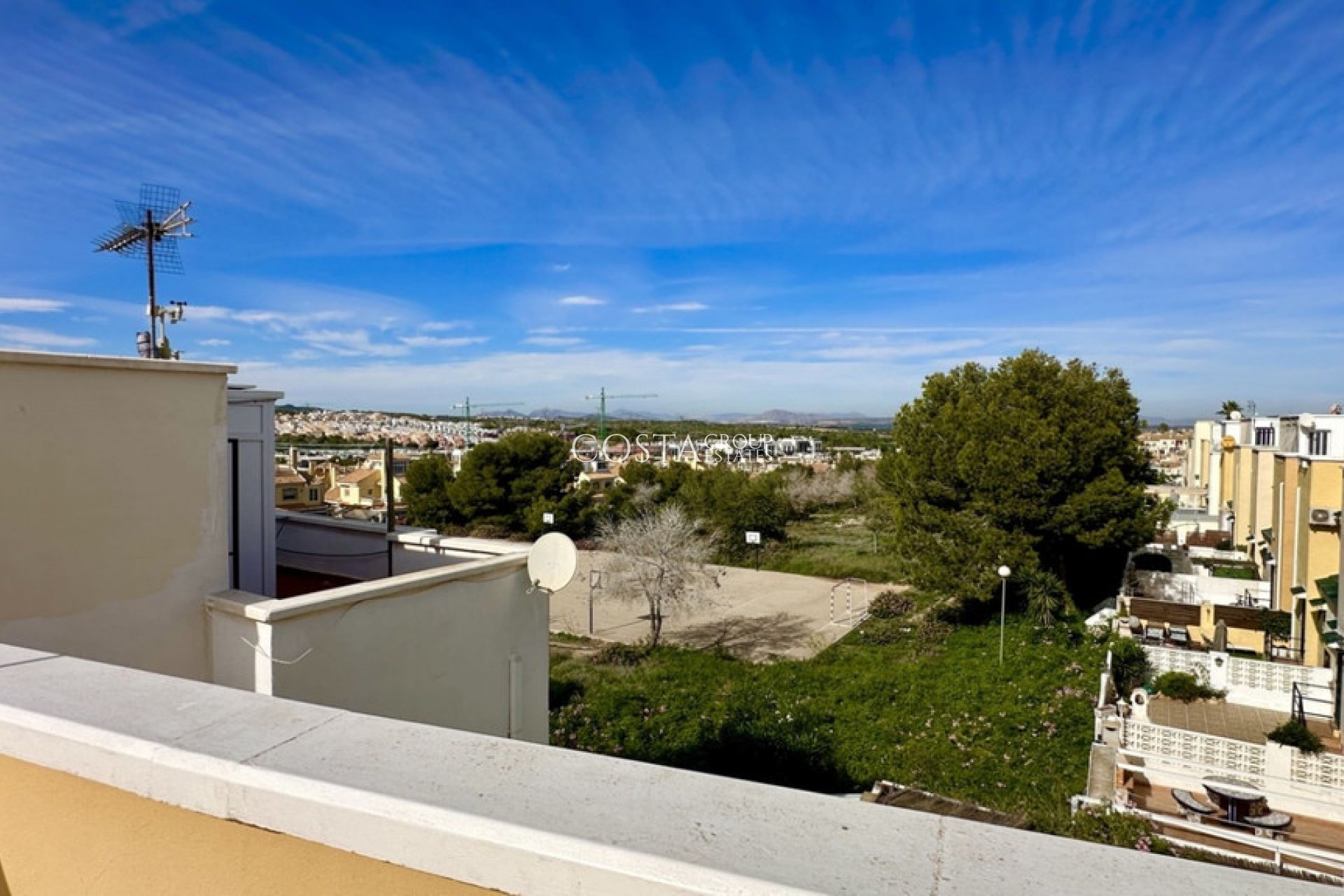 Herverkoop - Villa -
Orihuela Costa - Los Altos