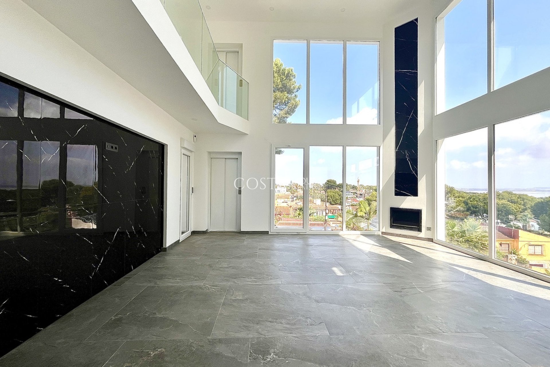 Herverkoop - Villa -
Orihuela Costa - Los Balcones