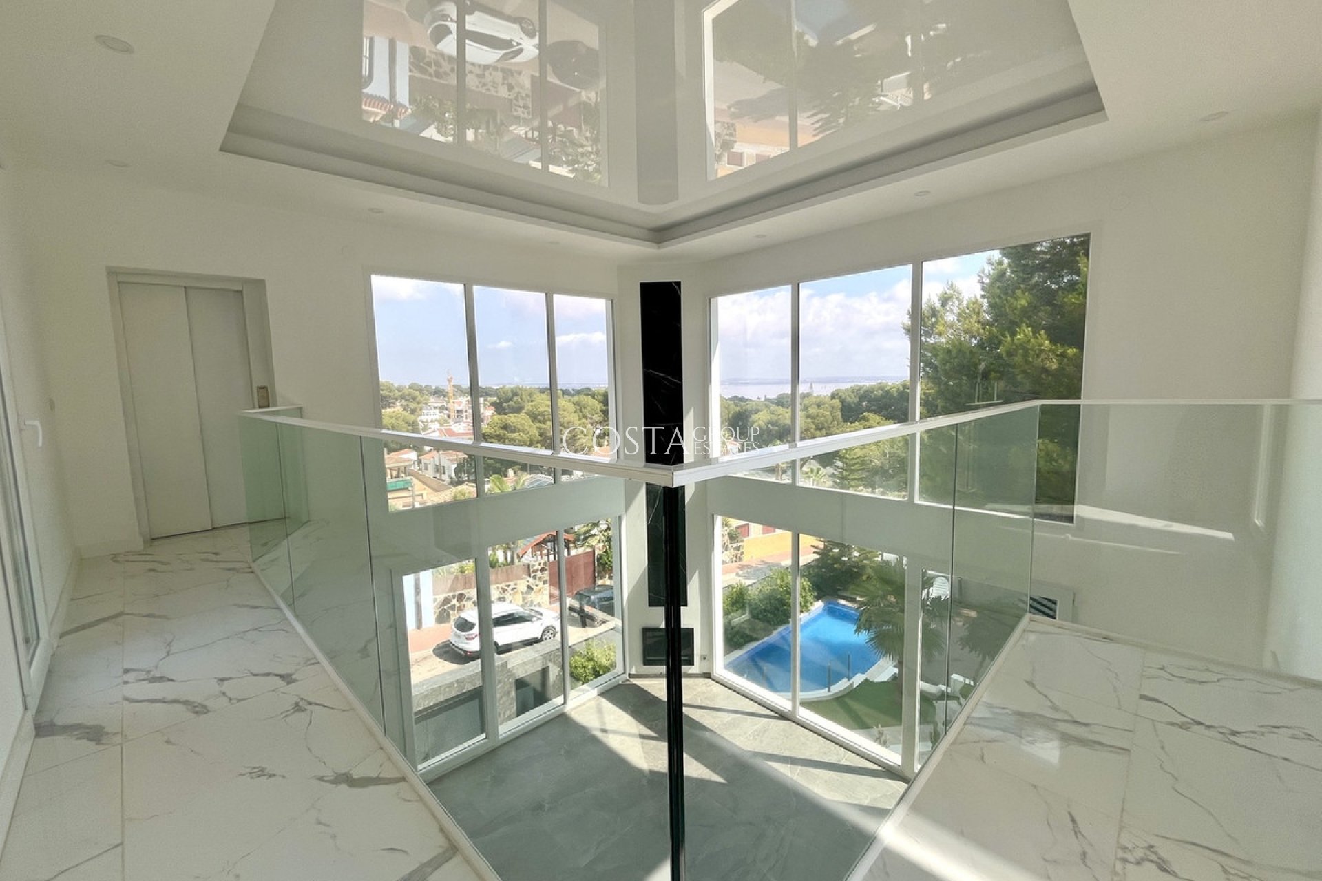 Herverkoop - Villa -
Orihuela Costa - Los Balcones