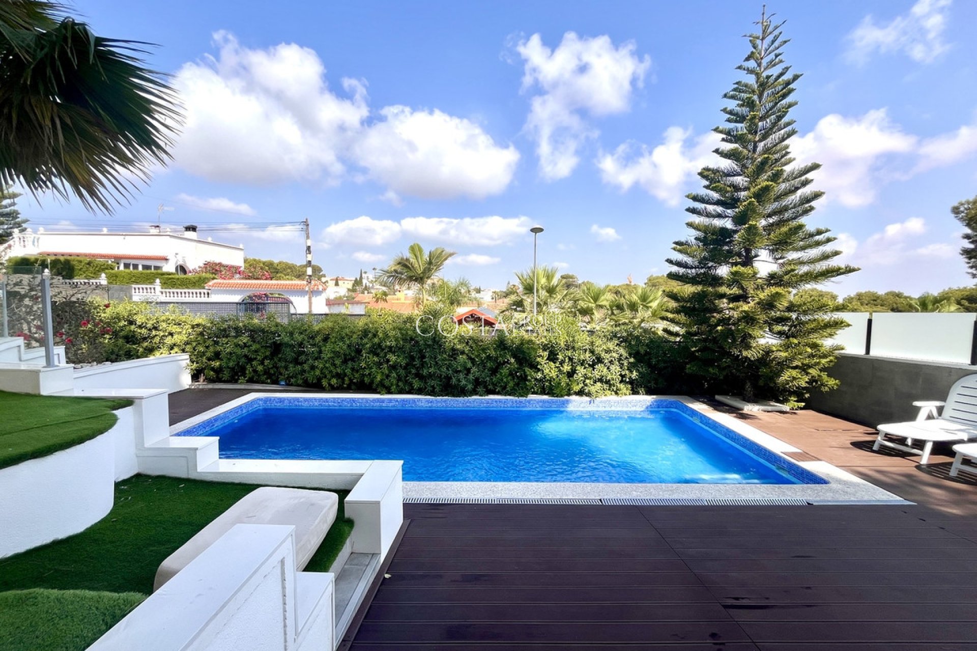 Herverkoop - Villa -
Orihuela Costa - Los Balcones