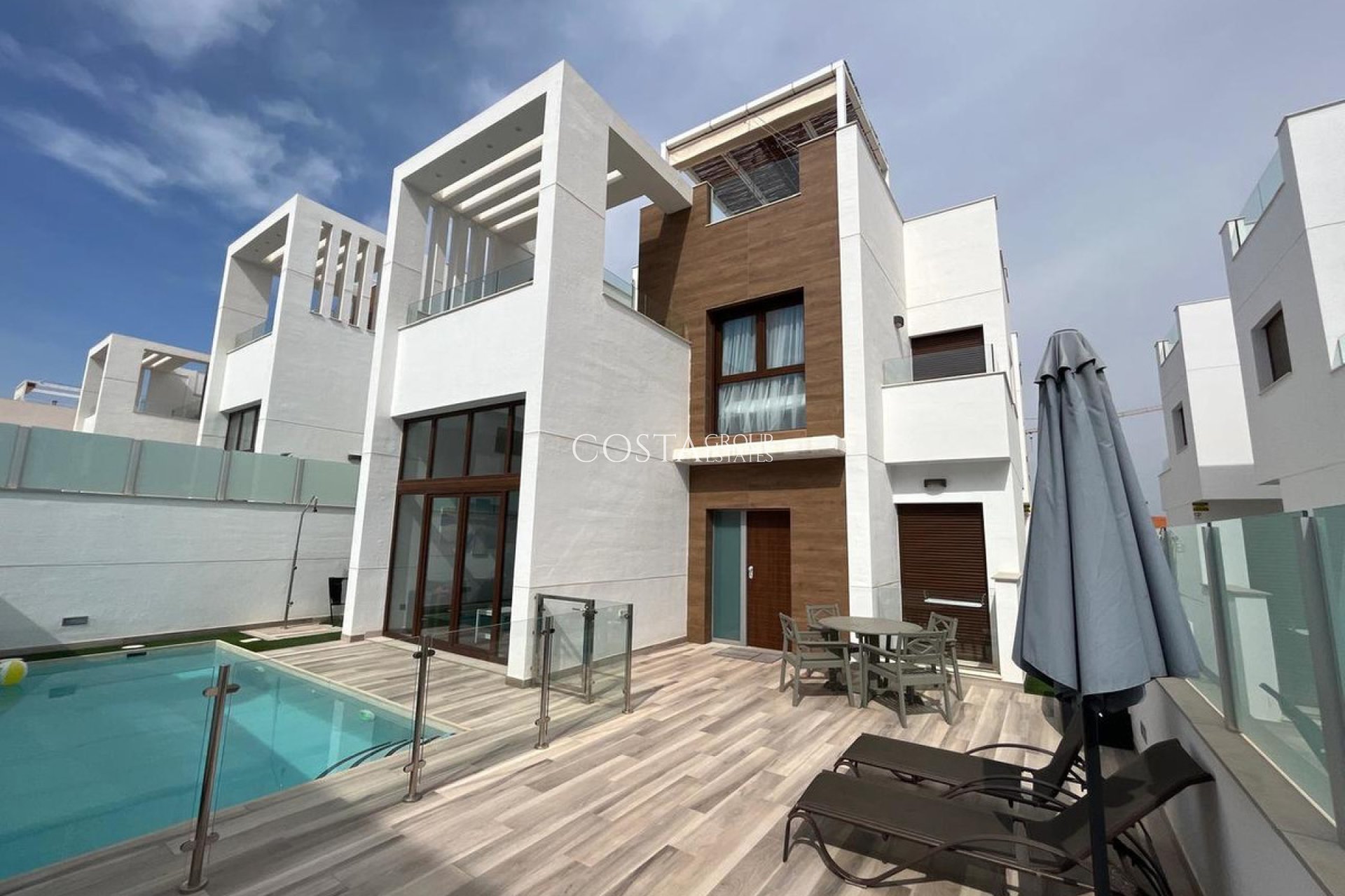 Herverkoop - Villa -
Orihuela Costa - Los Balcones